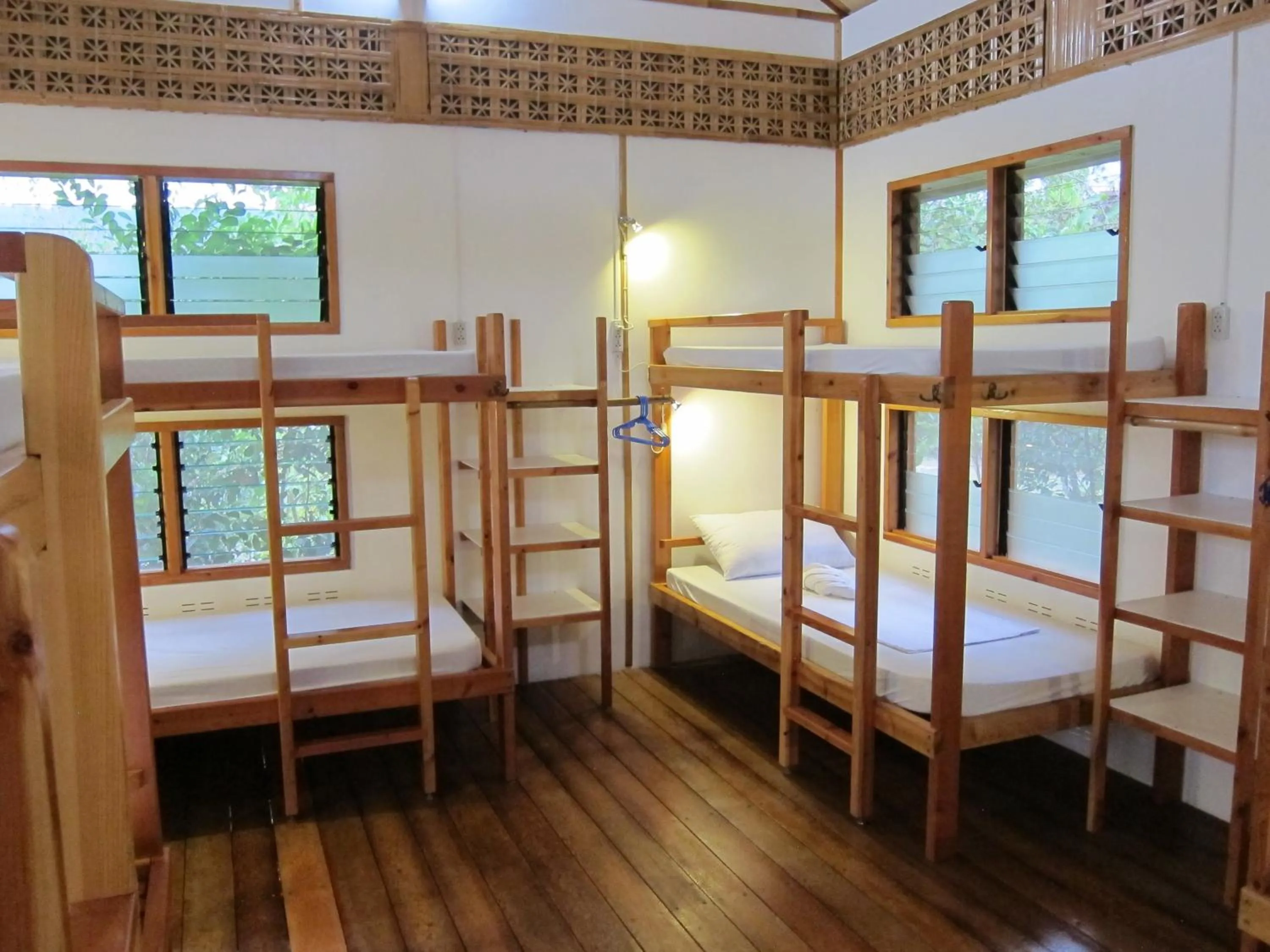 Bed in Eskapo Verde Lodge Moalboal