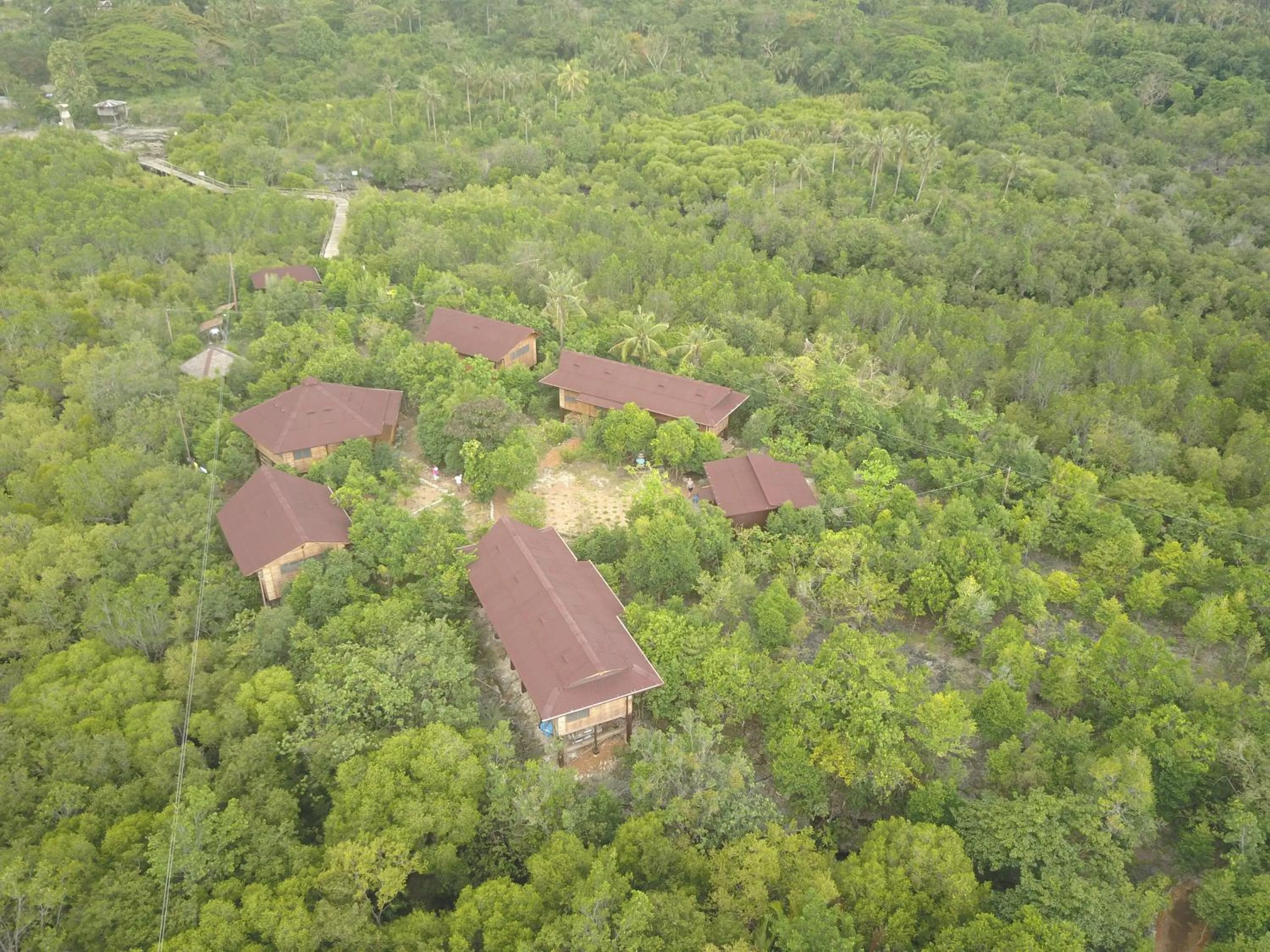 Property building in Eskapo Verde Lodge Moalboal