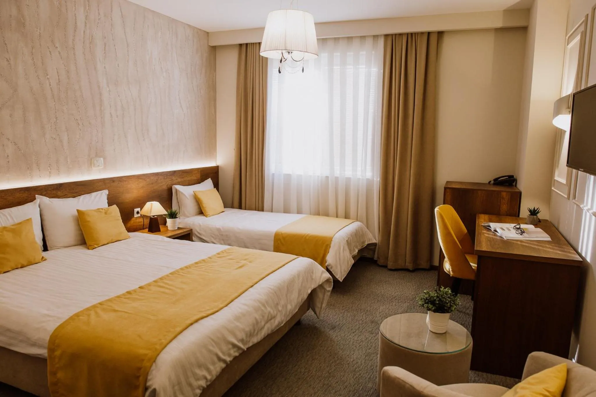 Suite (2 Adults + 1 Child) - single occupancy in Hotel Kapri