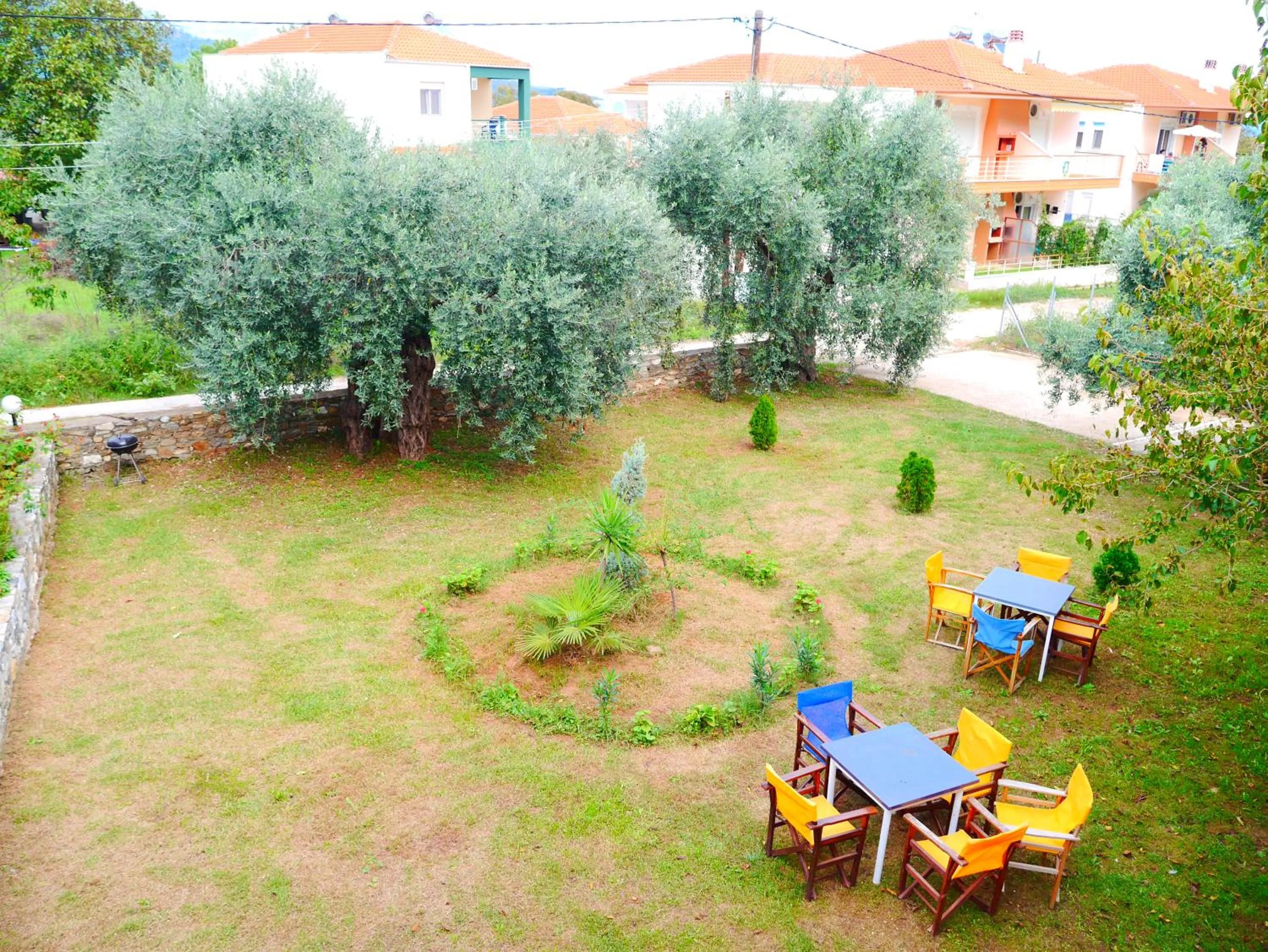 Garden in Blue Sky Apartments