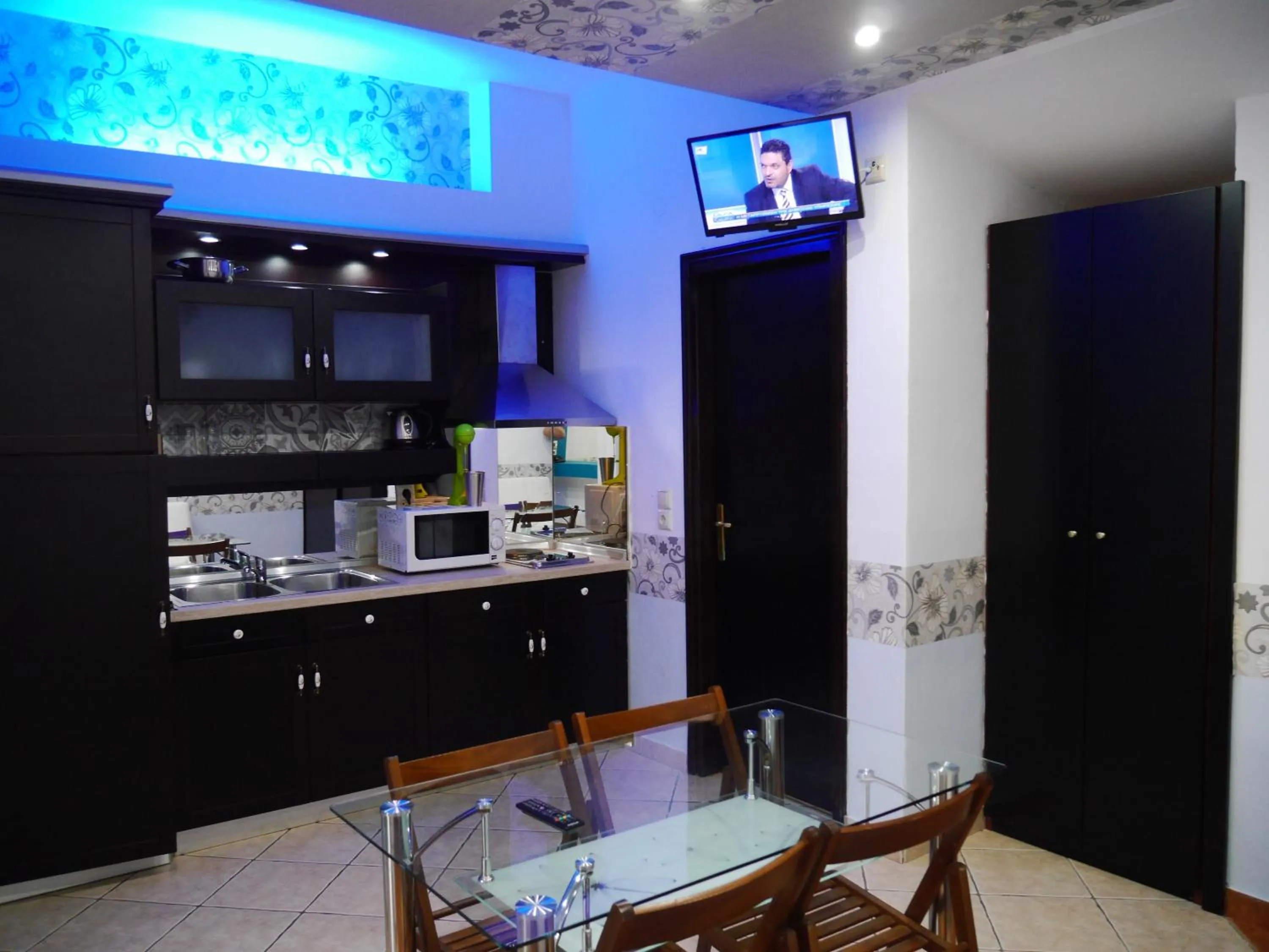 Dining area in Blue Sky Apartments