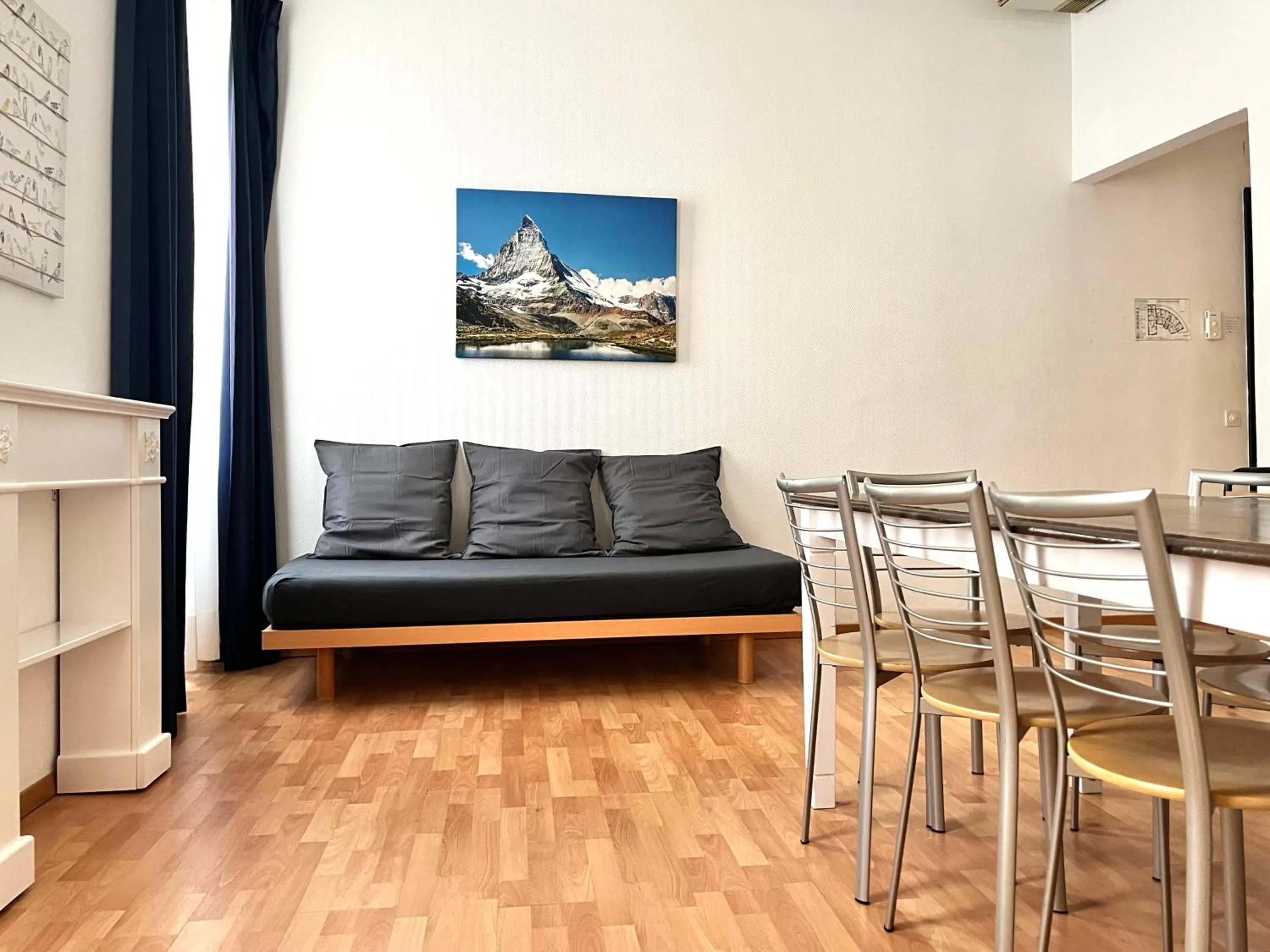 Dining area in GuestHouse Lugano Center by LR