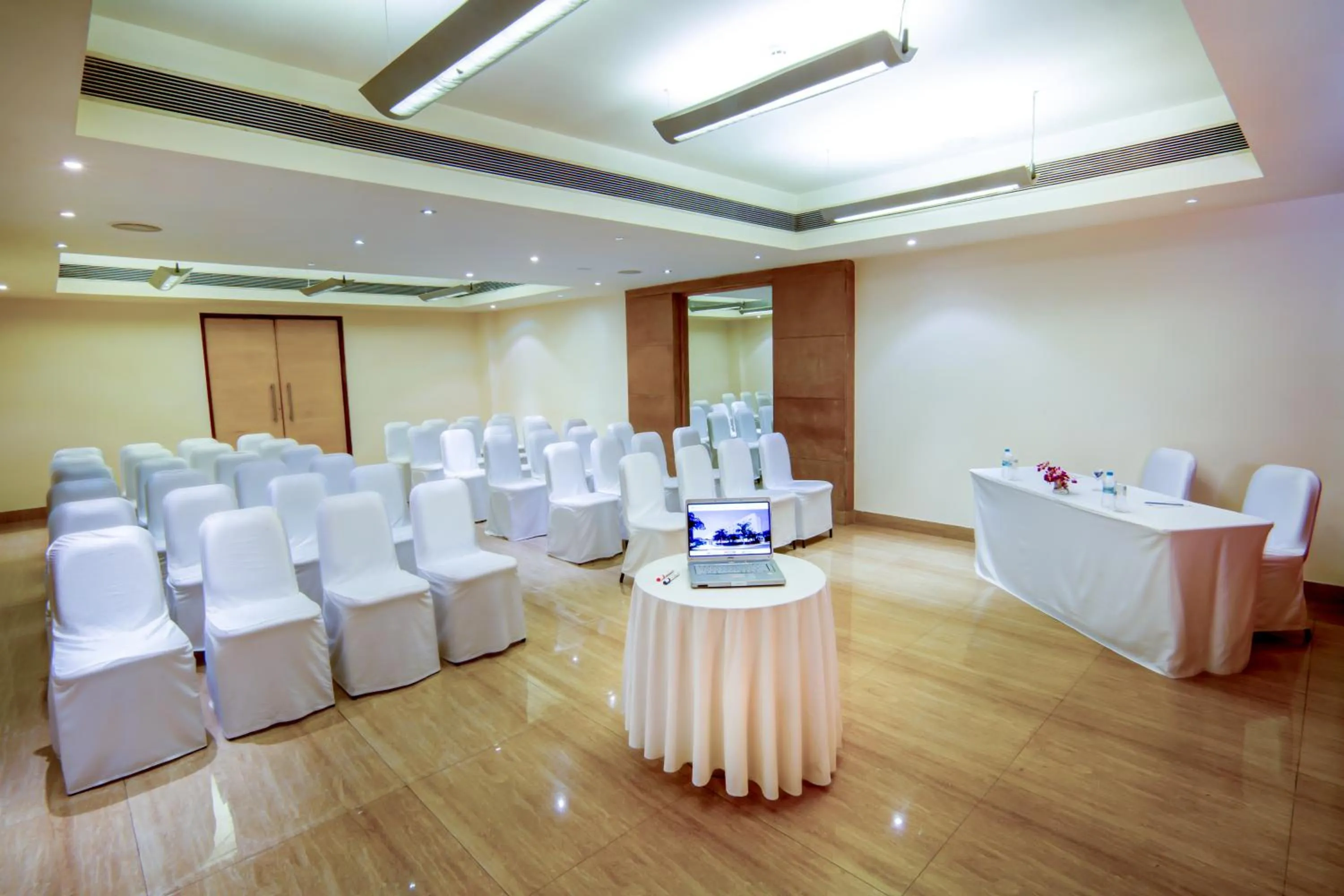 Meeting/conference room in Radha Hometel