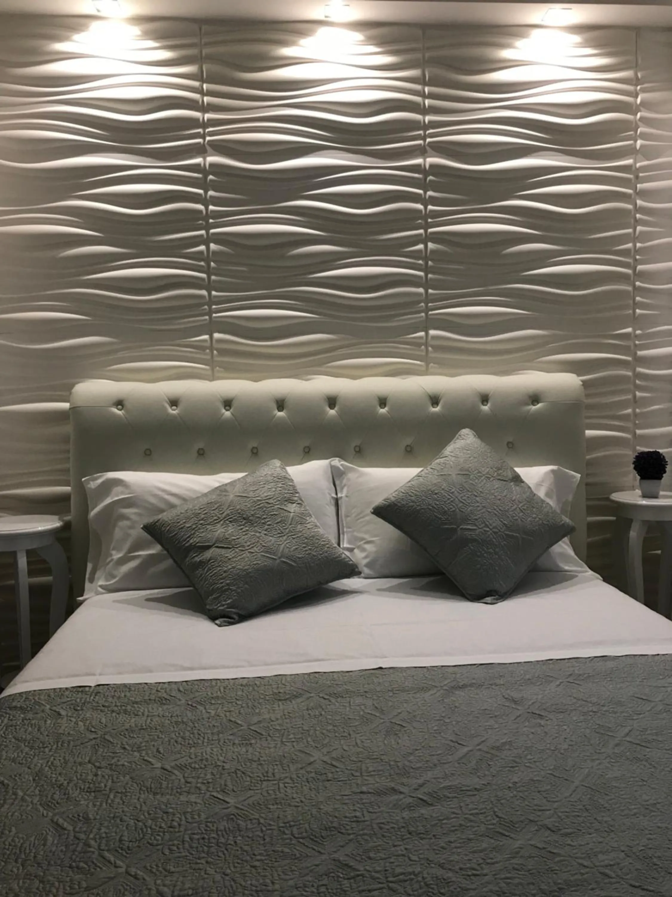 Bed in Loft Sirmione