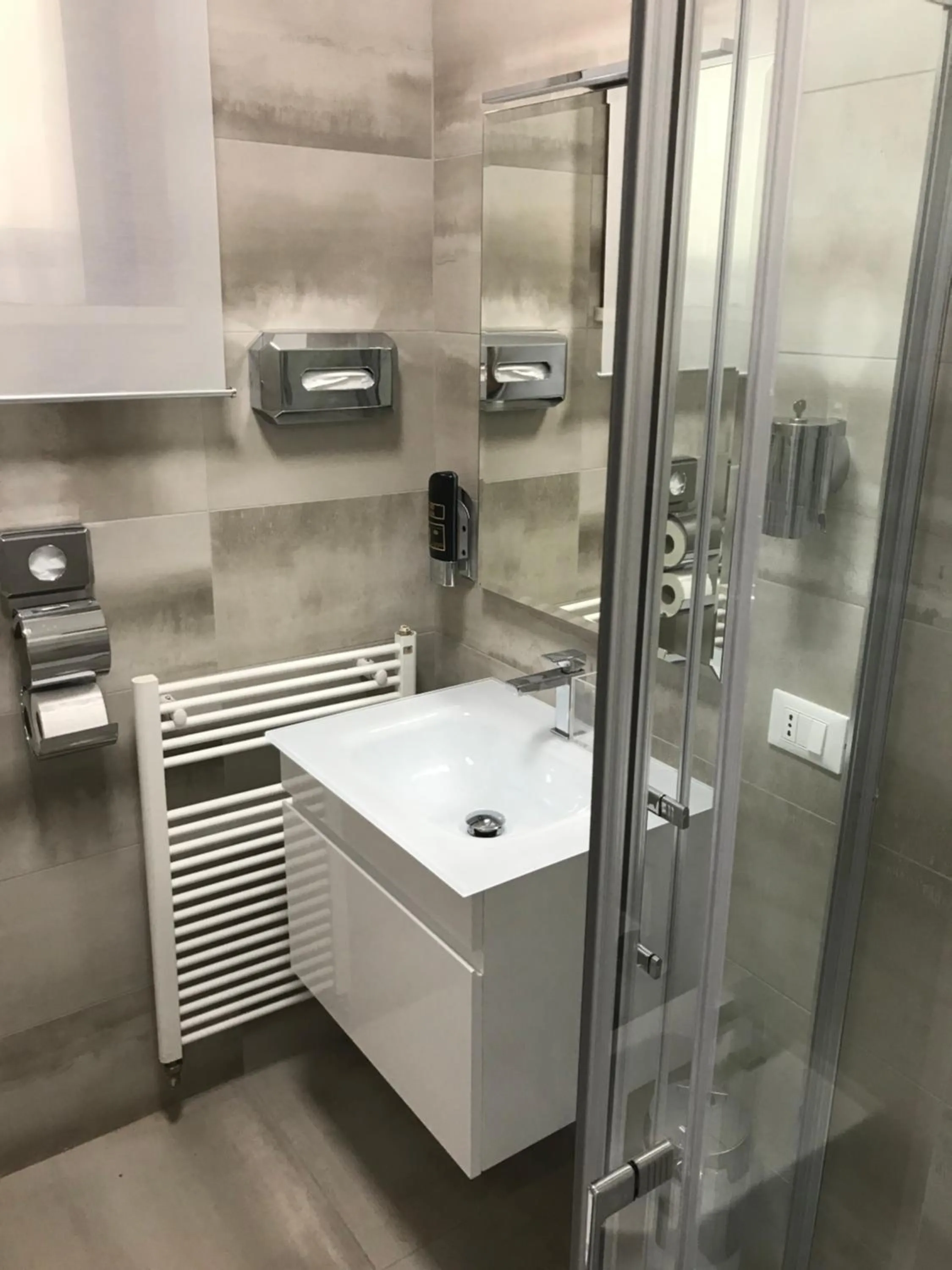 Bathroom in Loft Sirmione