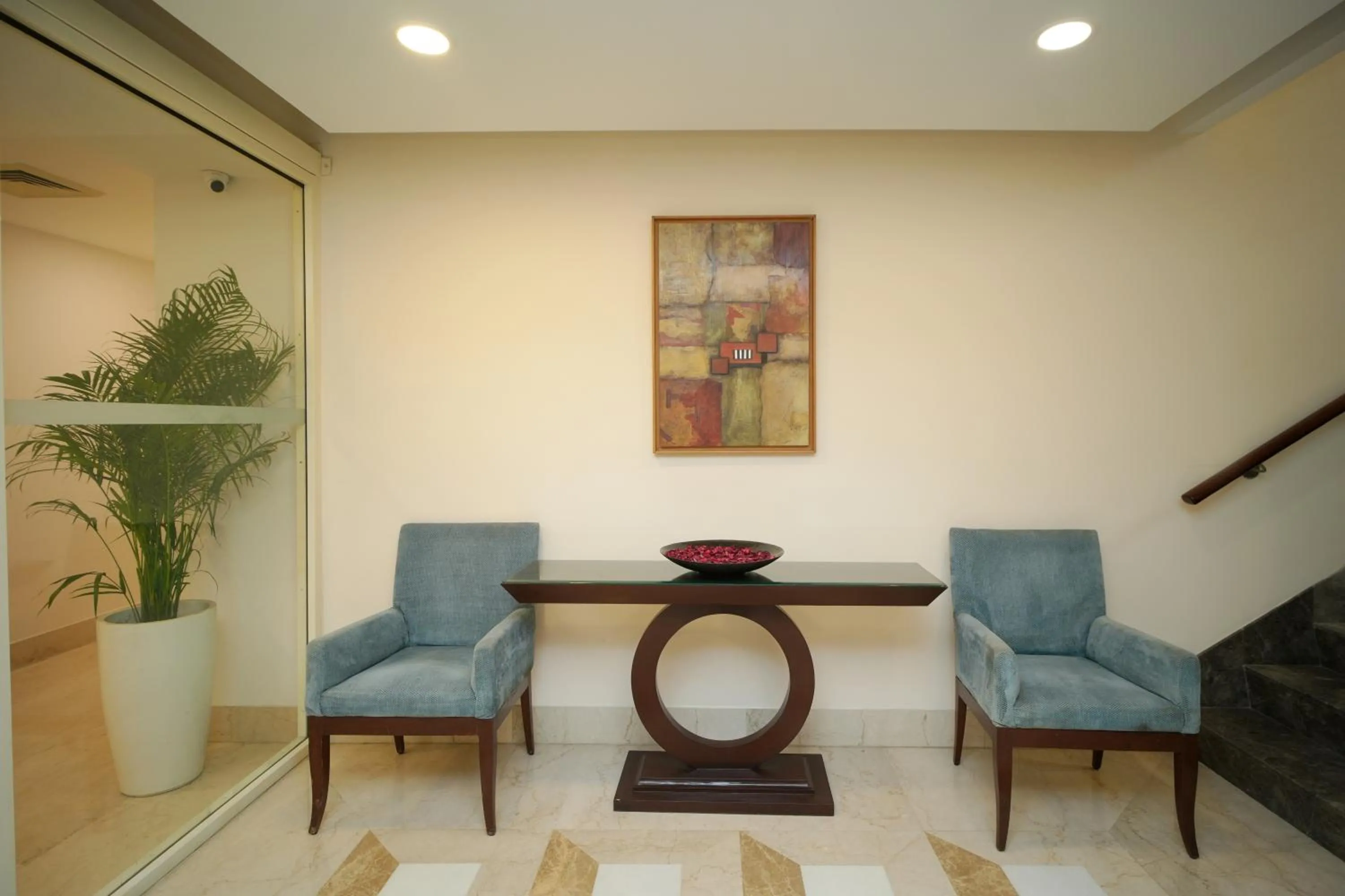 Seating area in Muse Sarovar Portico Nehru Place