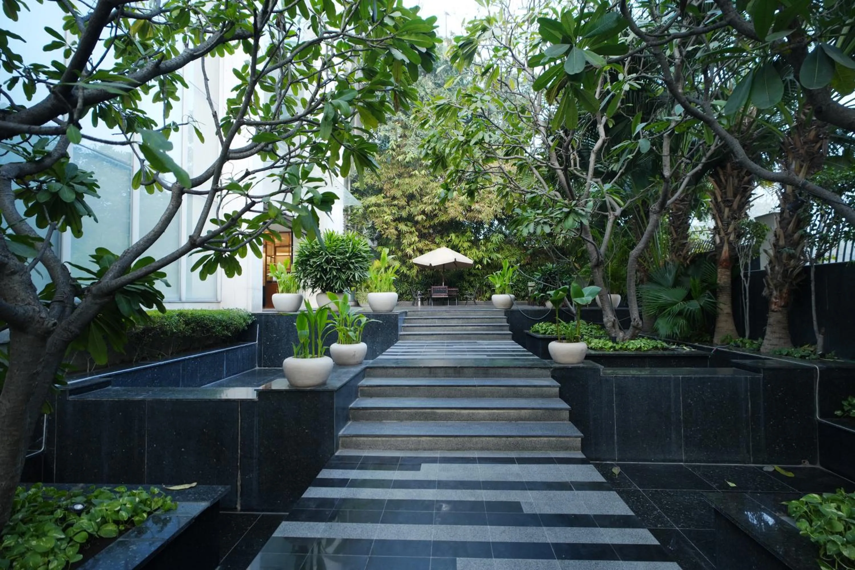 Facade/entrance in Muse Sarovar Portico Nehru Place