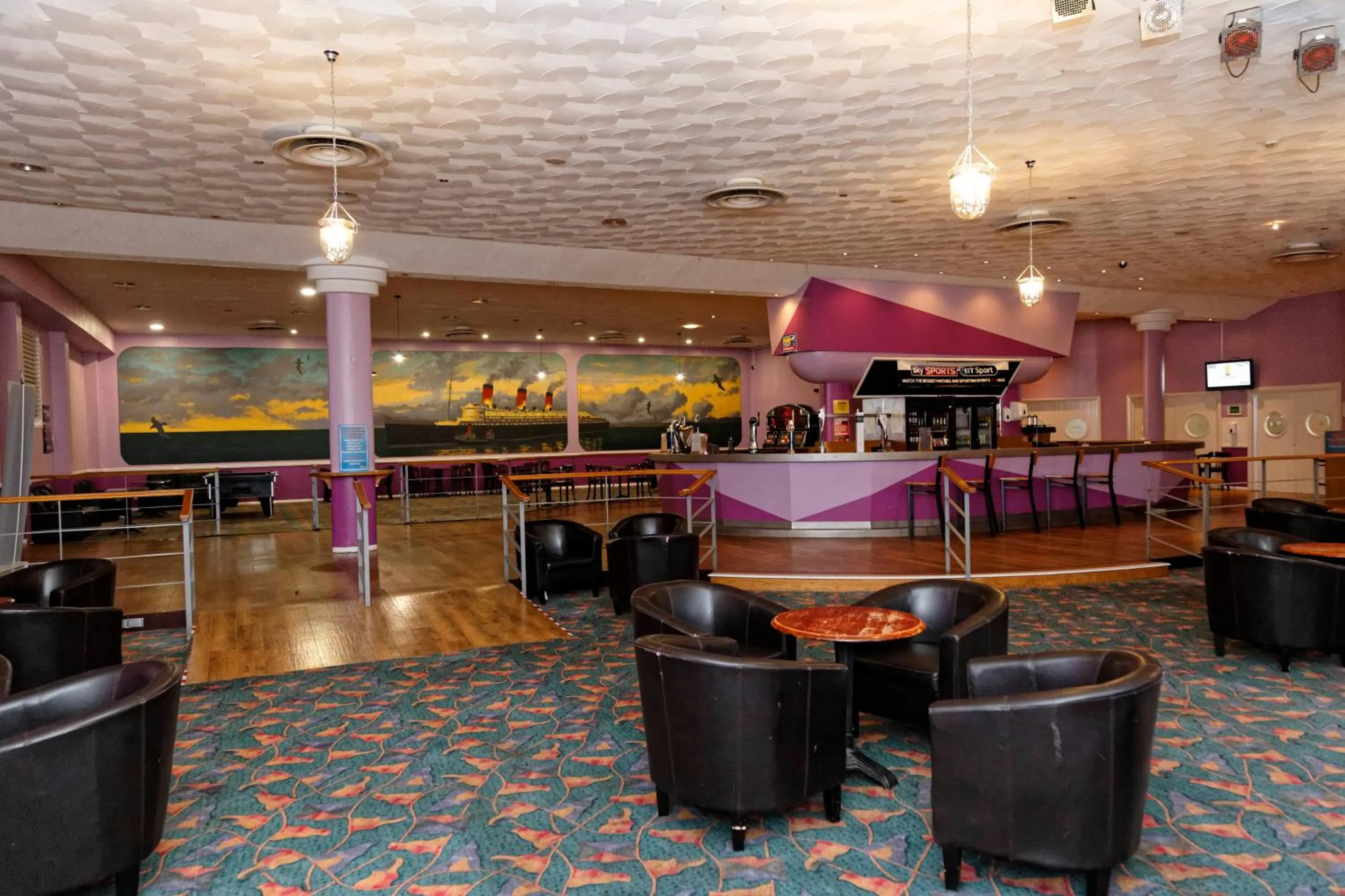 Lounge or bar in Pakefield Holiday Village - Adults Only