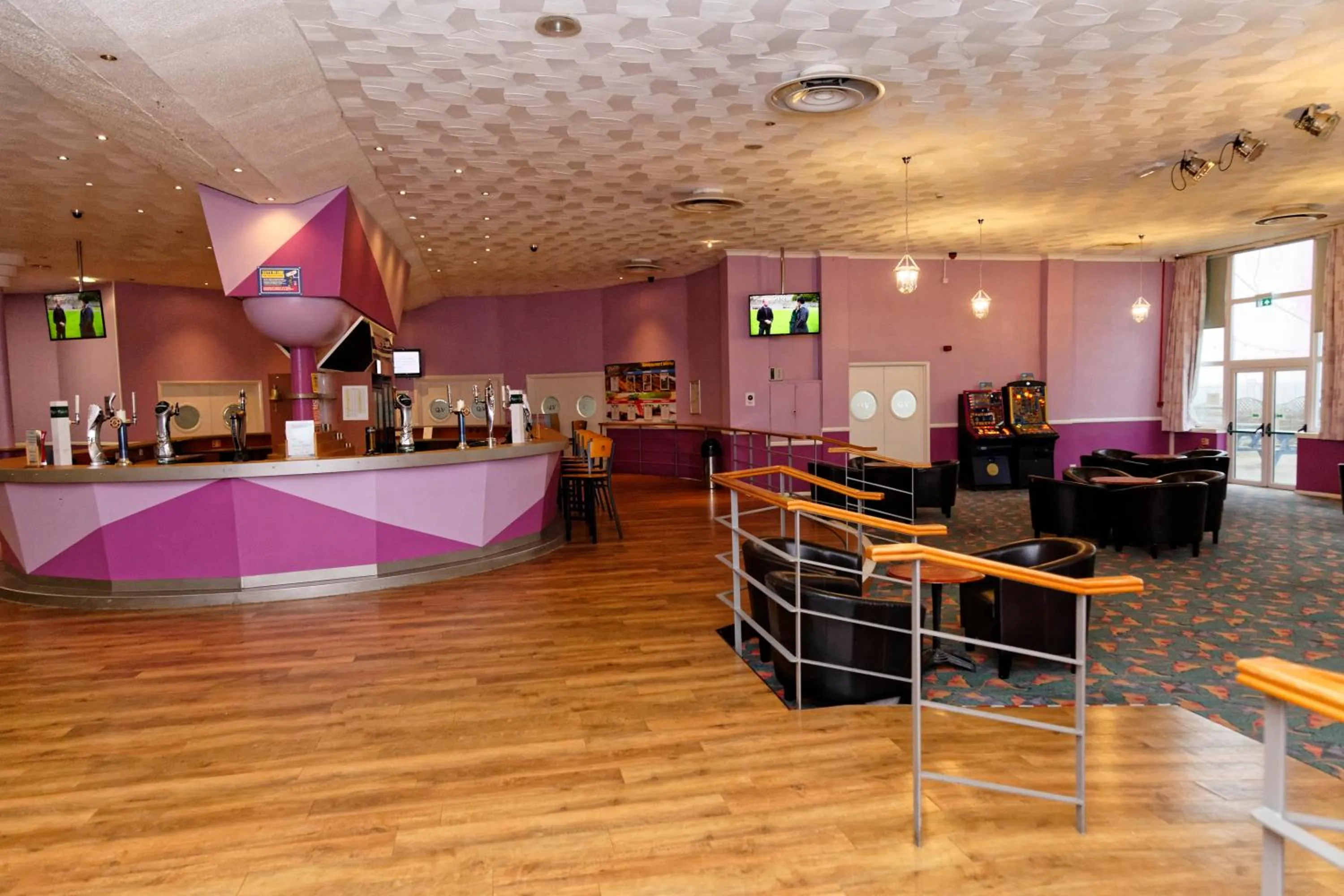 Lounge or bar in Pakefield Holiday Village - Adults Only