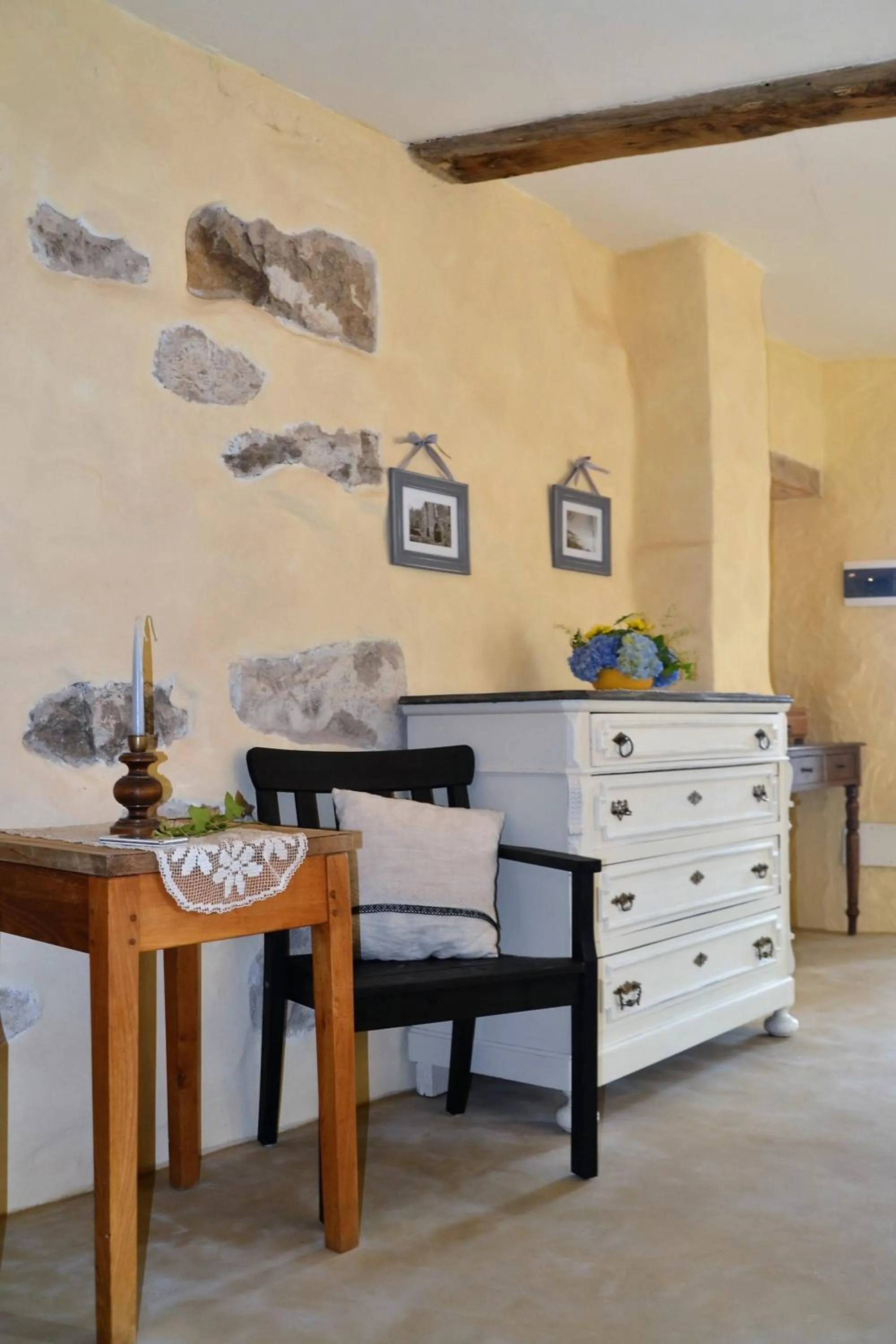 Decorative detail in b&b Balcone del Biellese