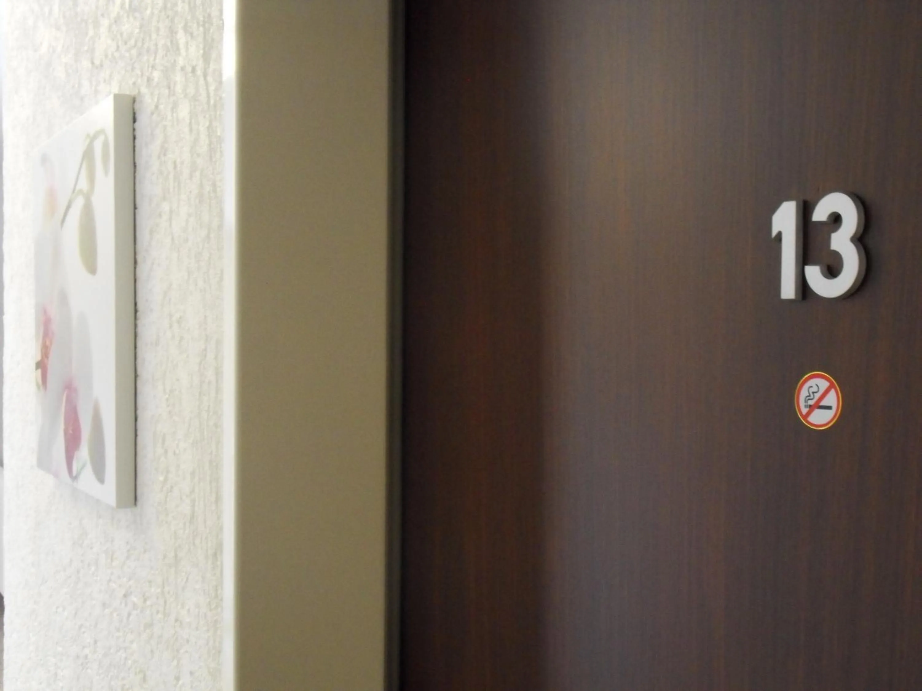 Logo/Certificate/Sign in Hotel Linnert