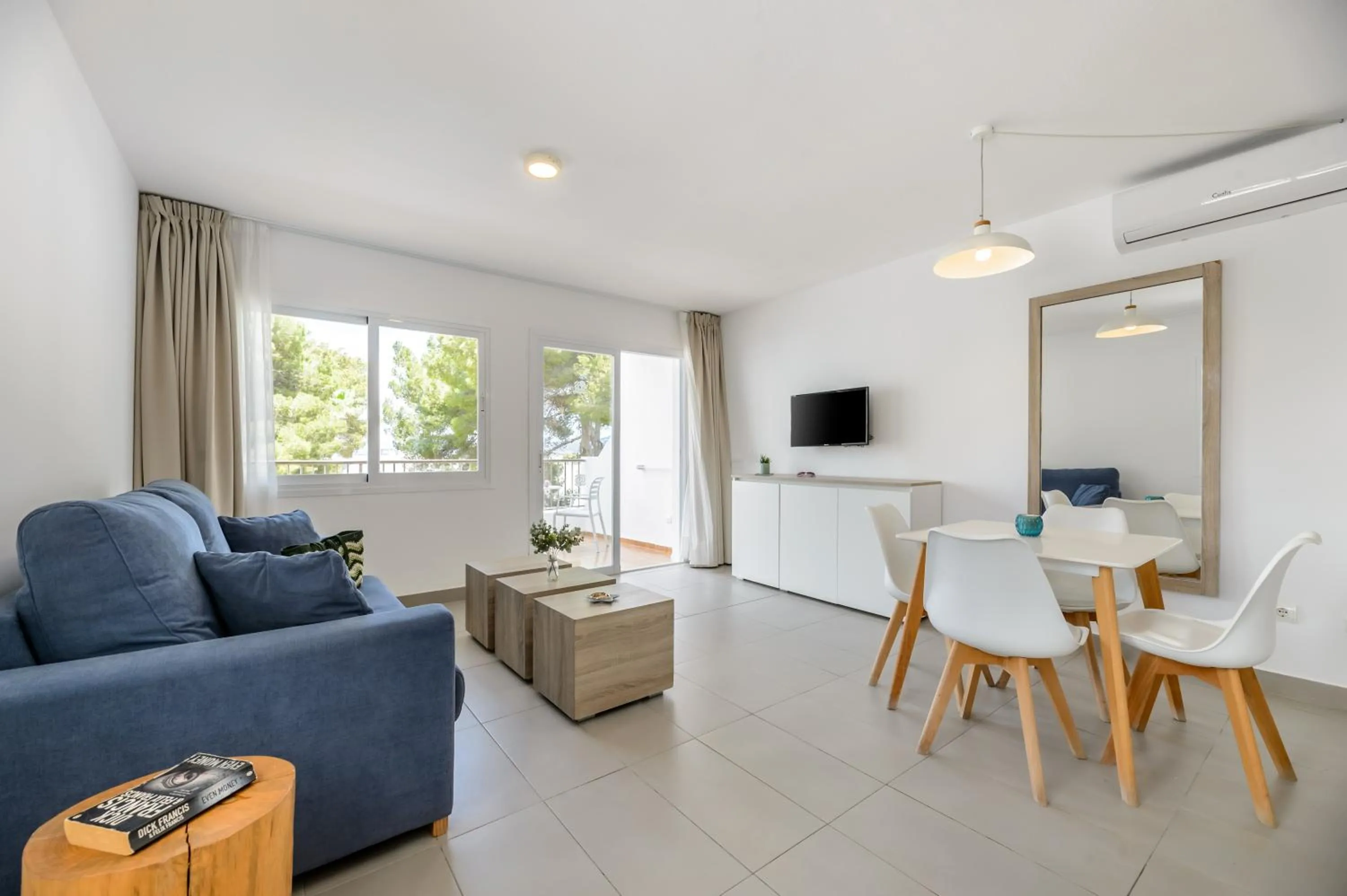 Living room in Apartamentos Vibra Riviera