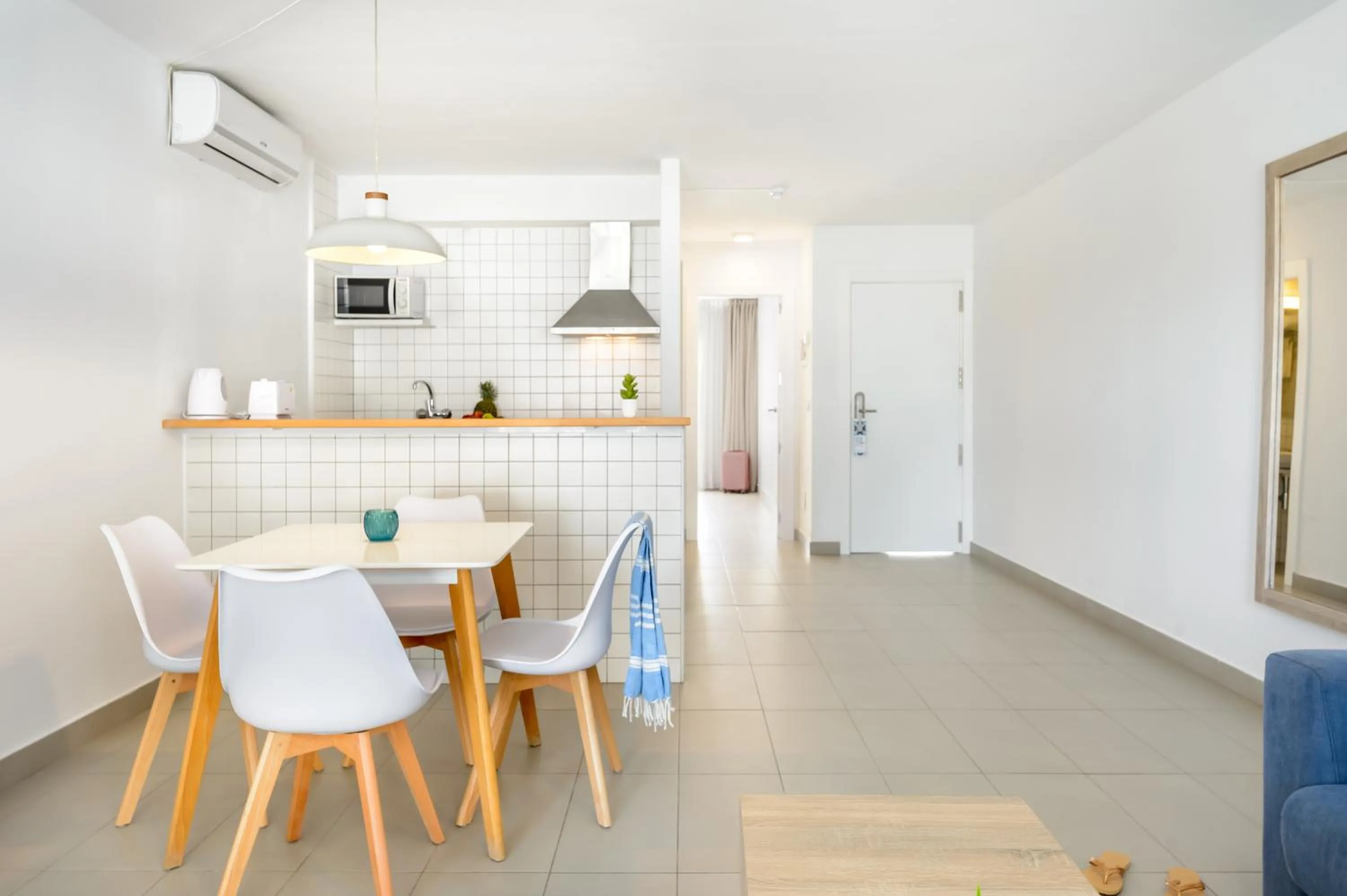Kitchen or kitchenette in Apartamentos Vibra Riviera