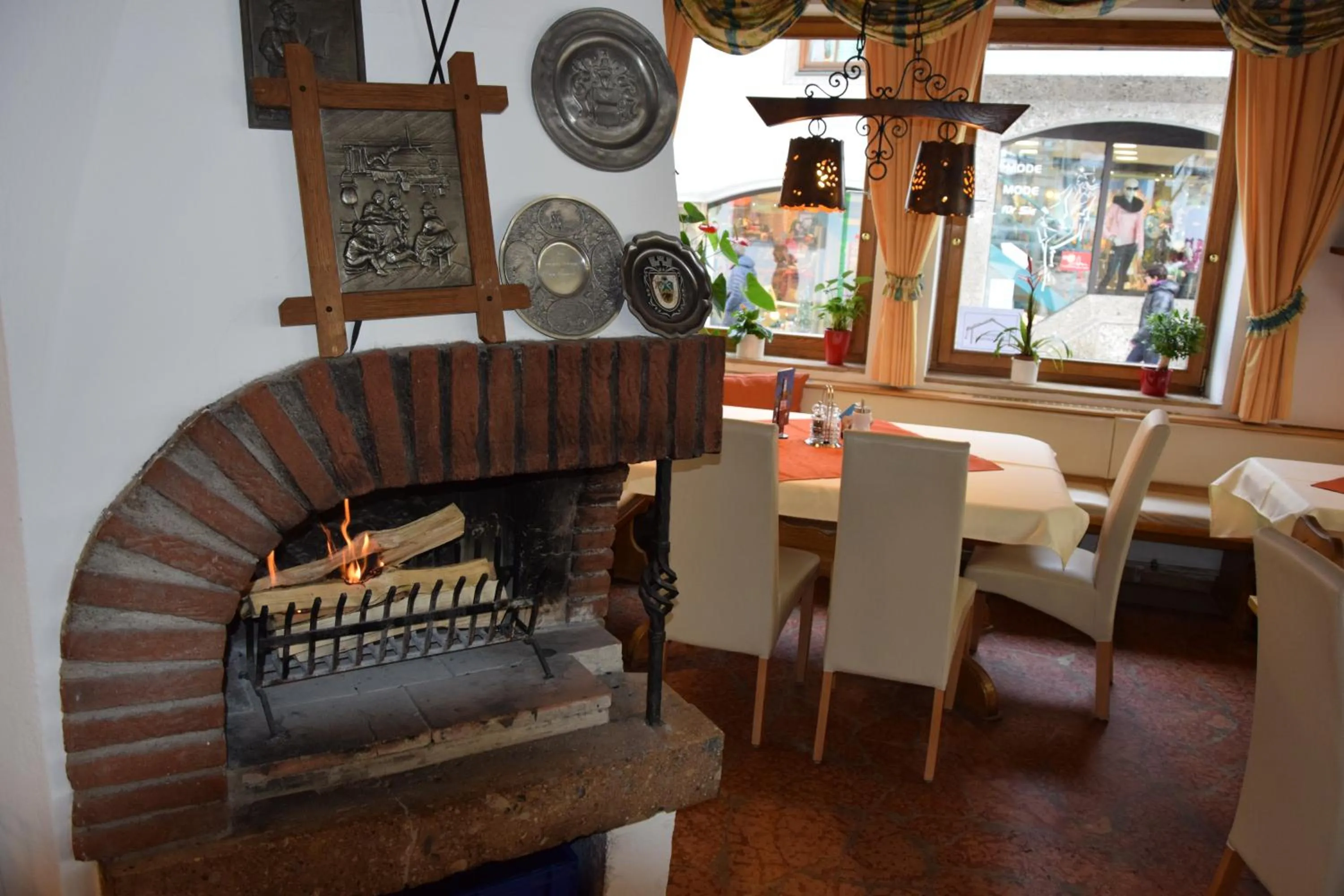 Dining area in Hotel Löwen