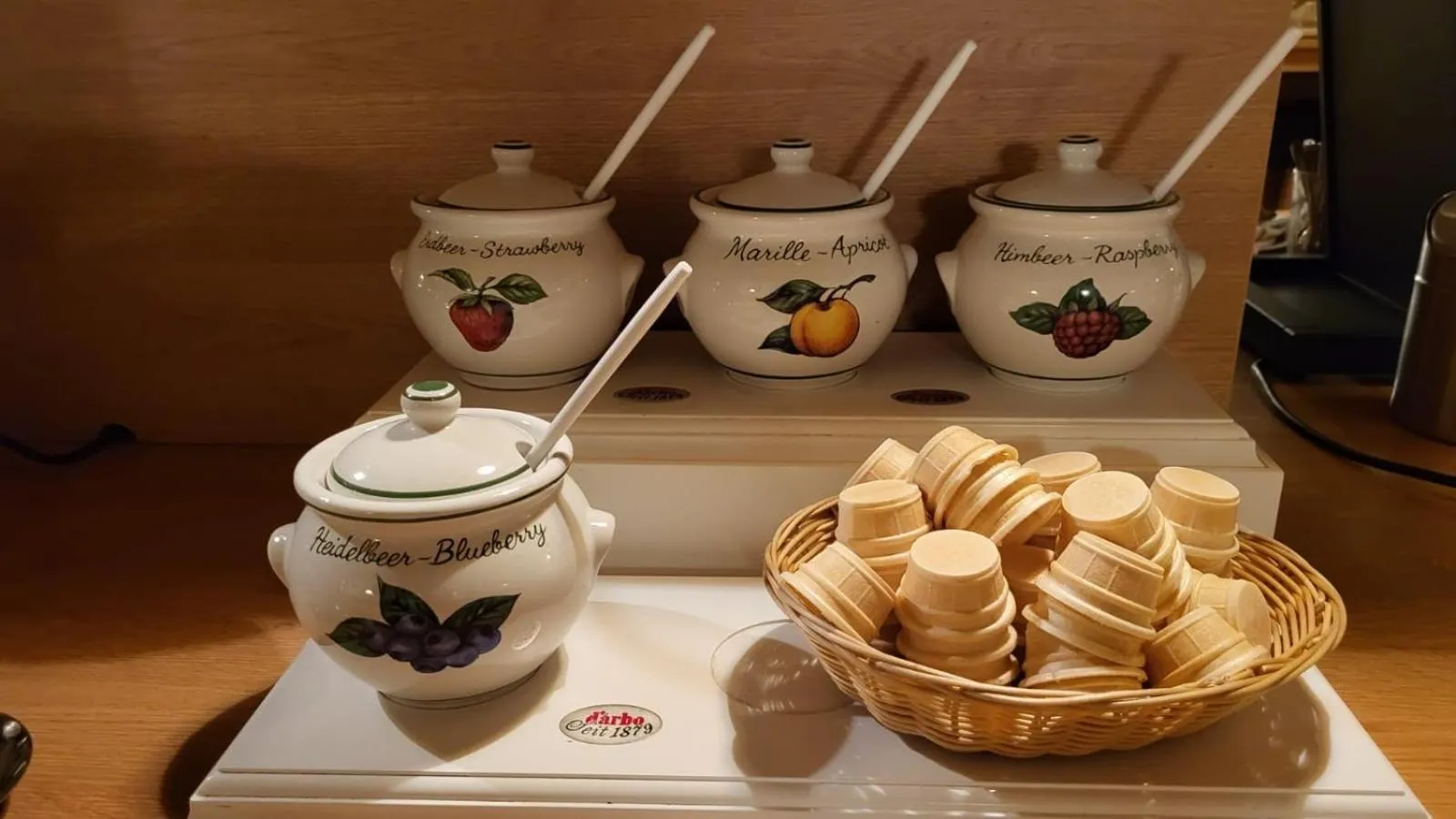 Buffet breakfast in Hotel Löwen