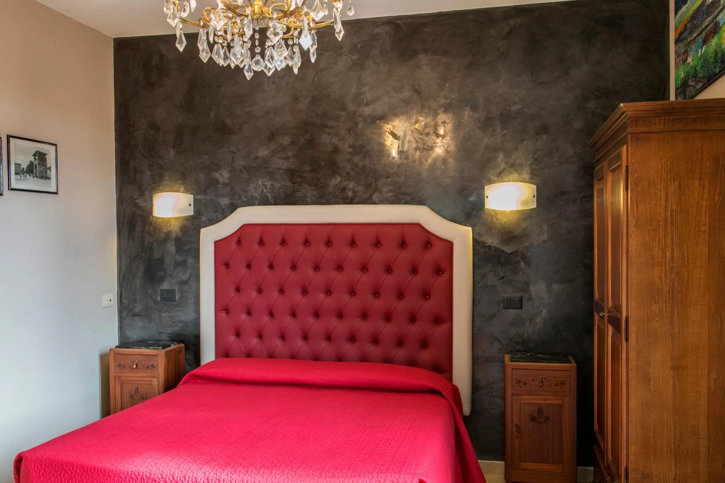 Bedroom, Bed in Hotel Merlini