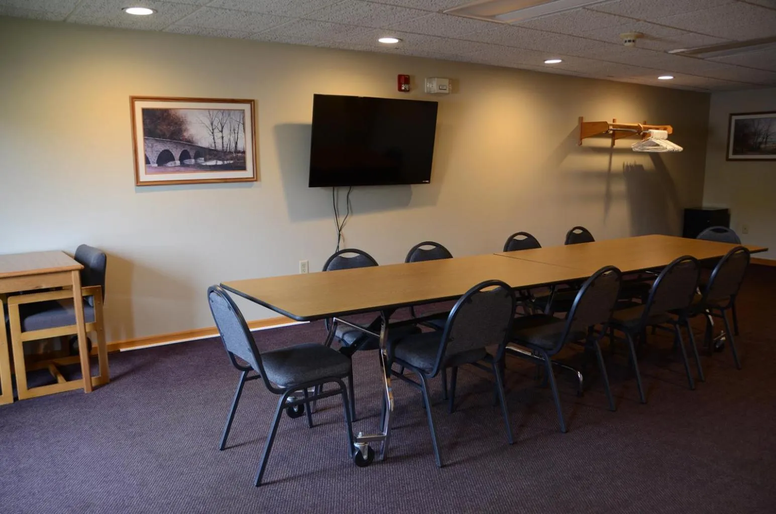 Business facilities in FairBridge Inn & Suites Thorp