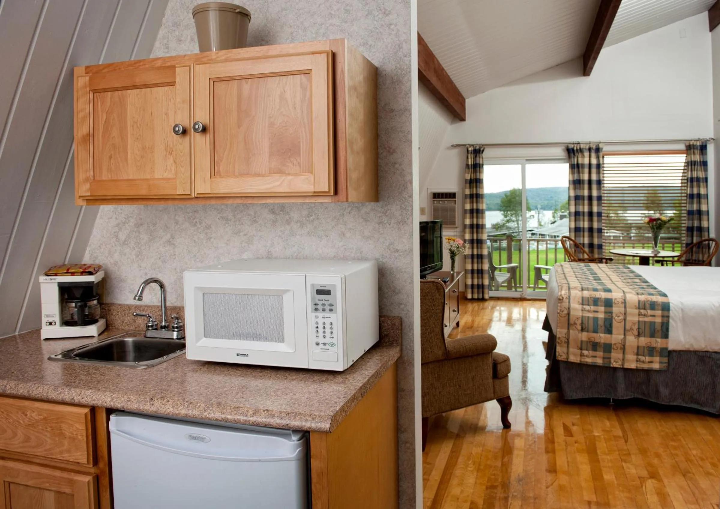 Kitchen or kitchenette in Silver Dart Lodge