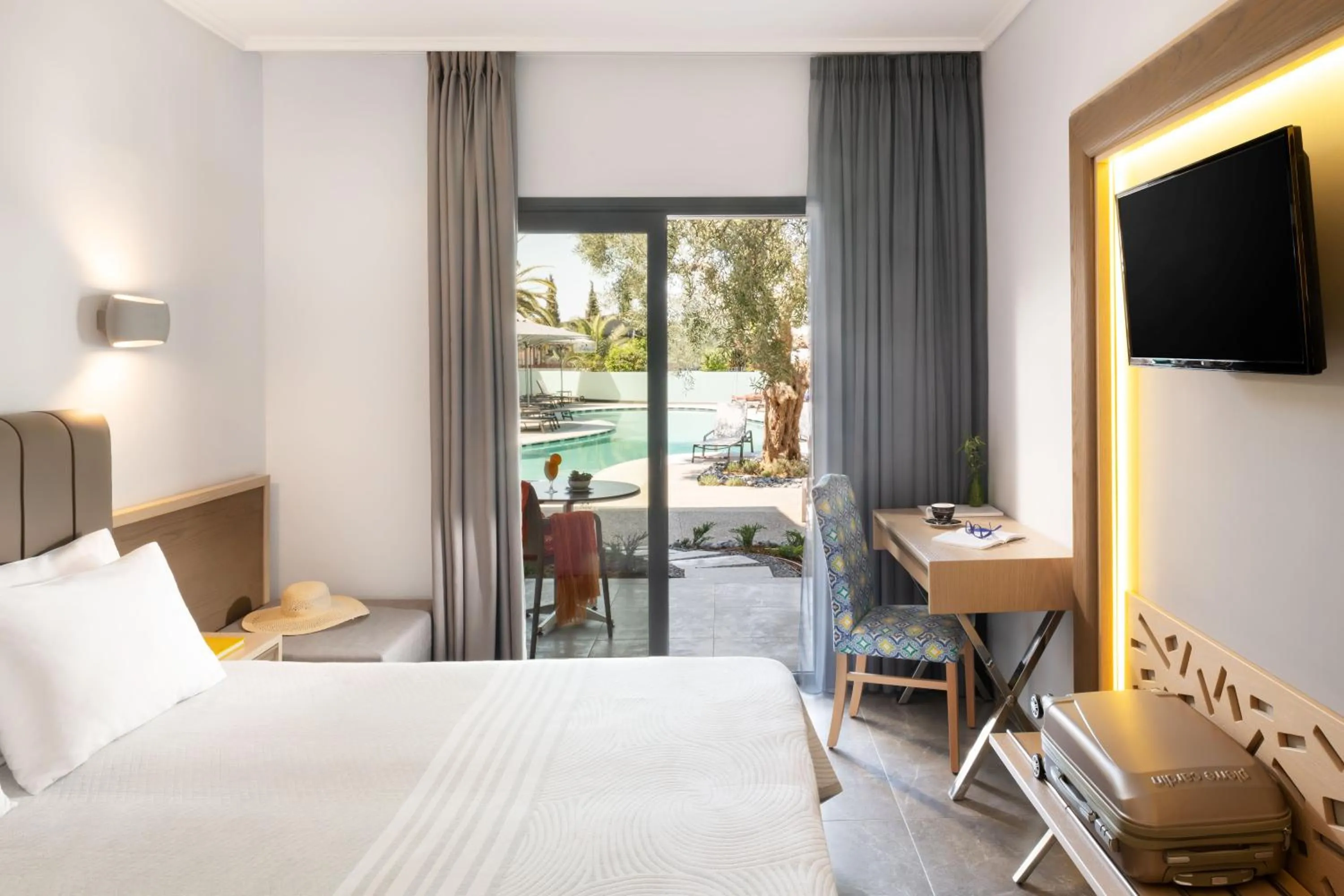 Bed in Philoxenia Hotel