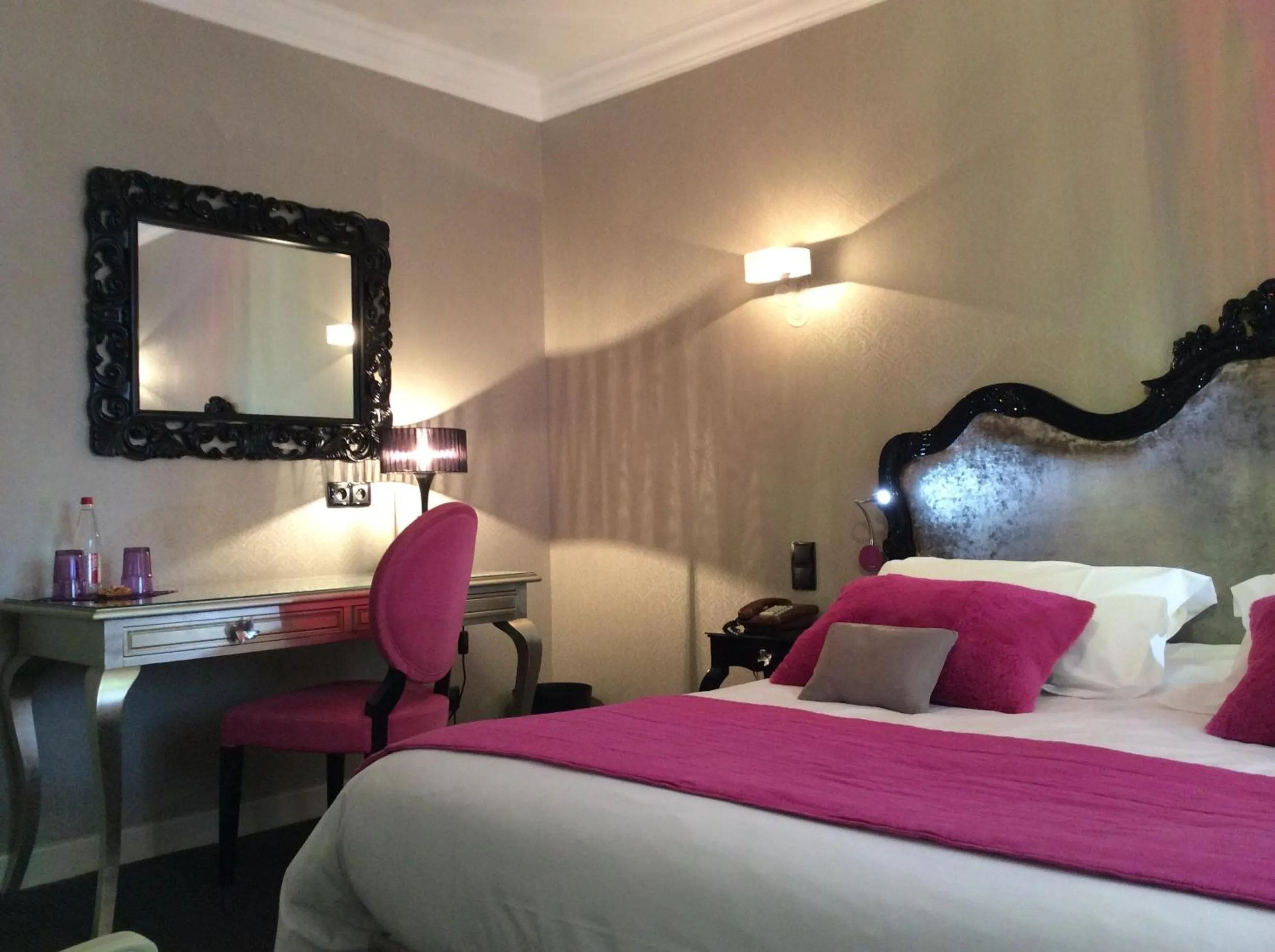 Bedroom, Bed in Hotel La Chaumiere