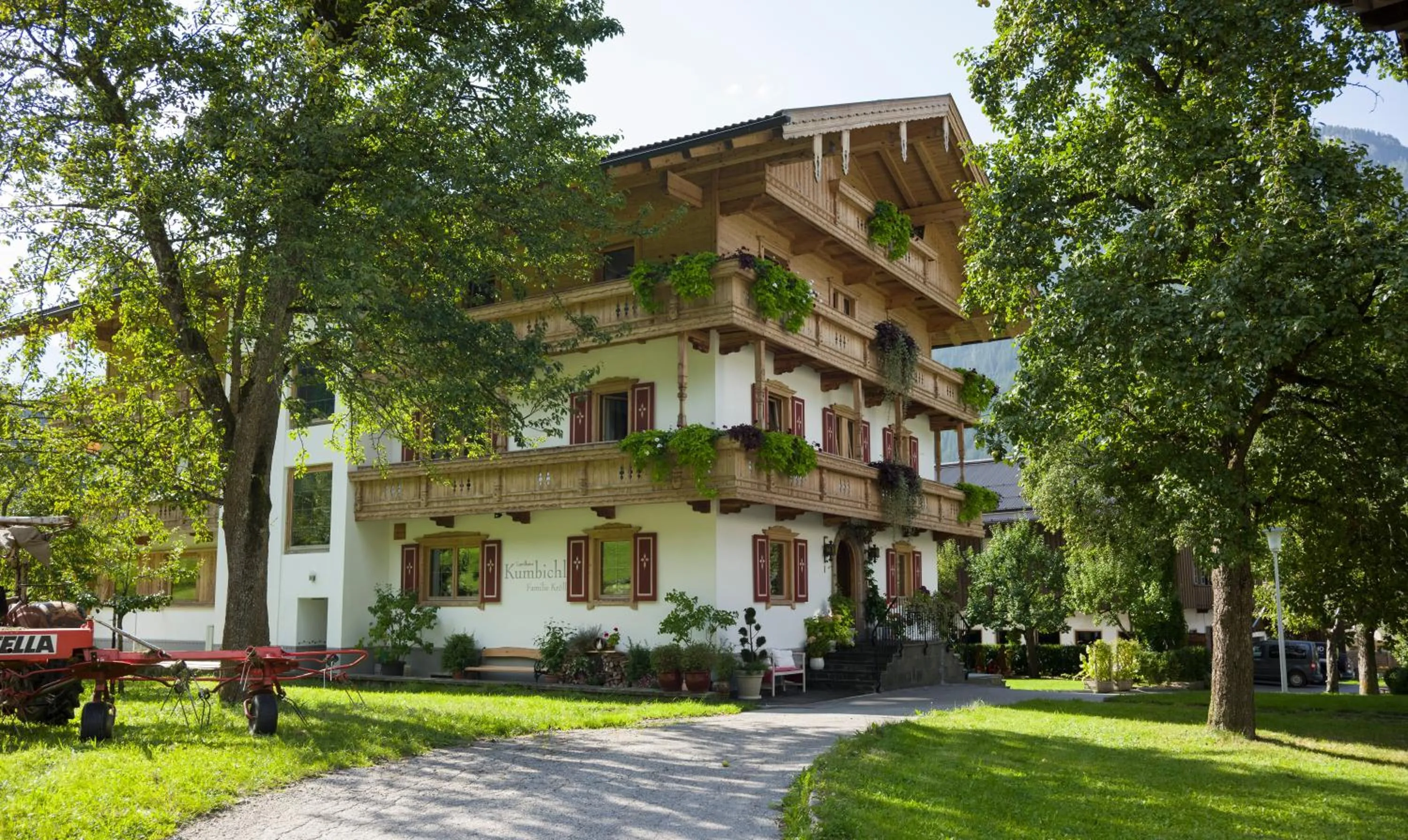 Facade/entrance in Landhaus Kumbichl