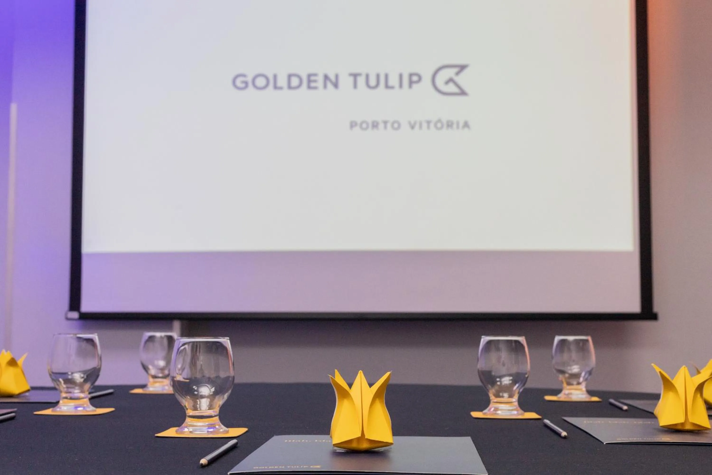 Meeting/conference room in Golden Tulip Porto Vitória