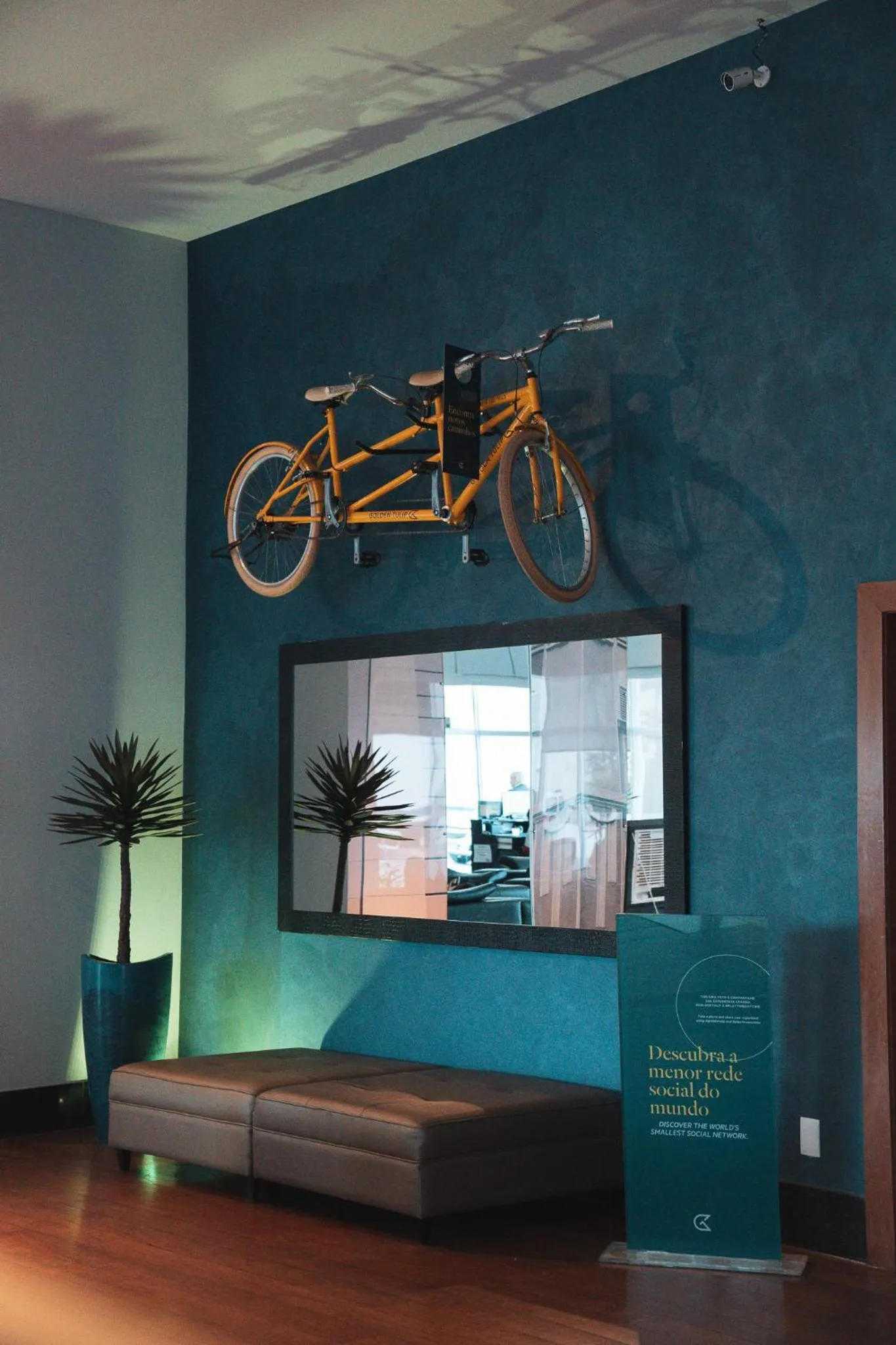 Communal lounge/ TV room in Golden Tulip Porto Vitória