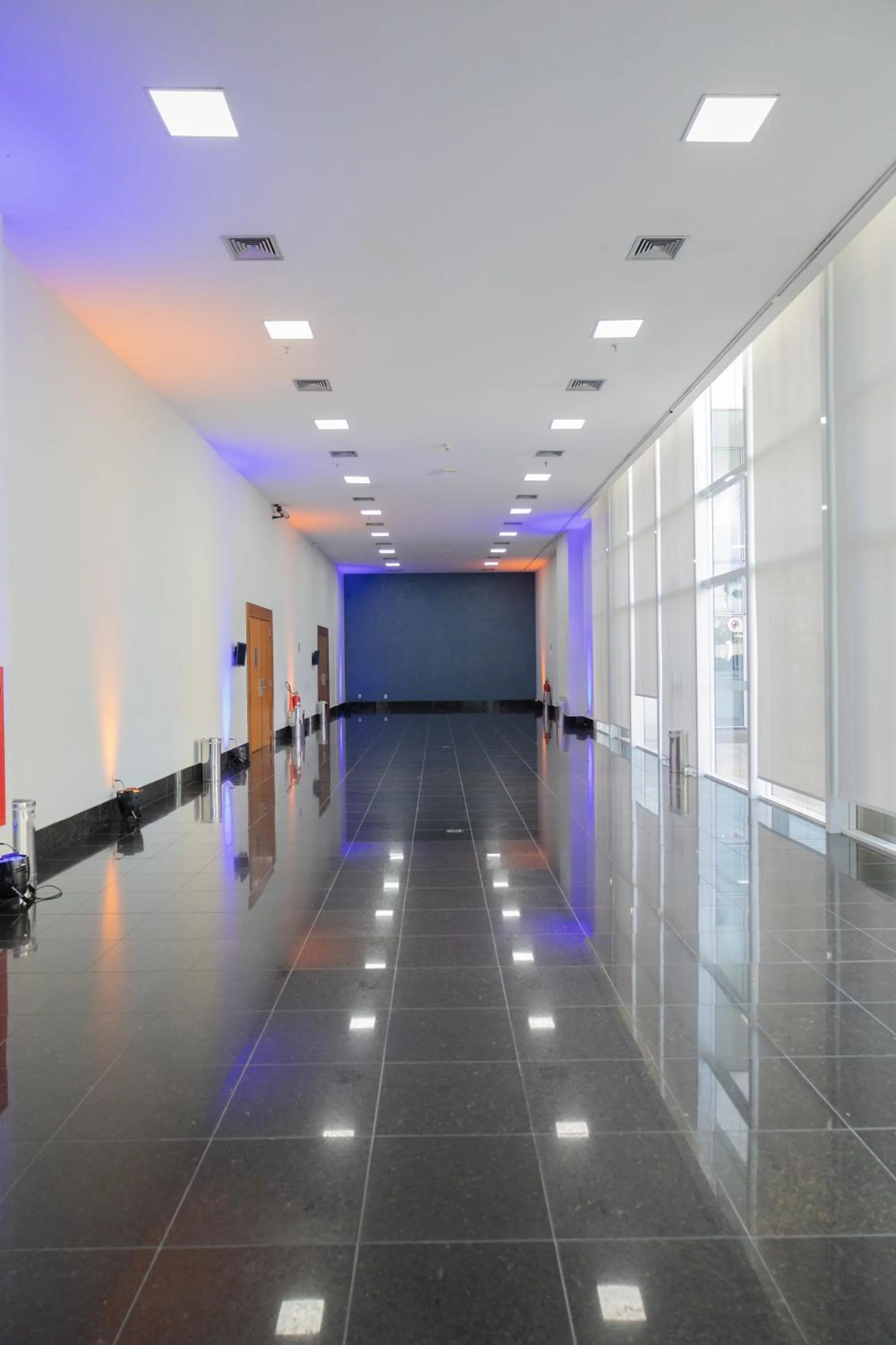 Meeting/conference room in Golden Tulip Porto Vitória