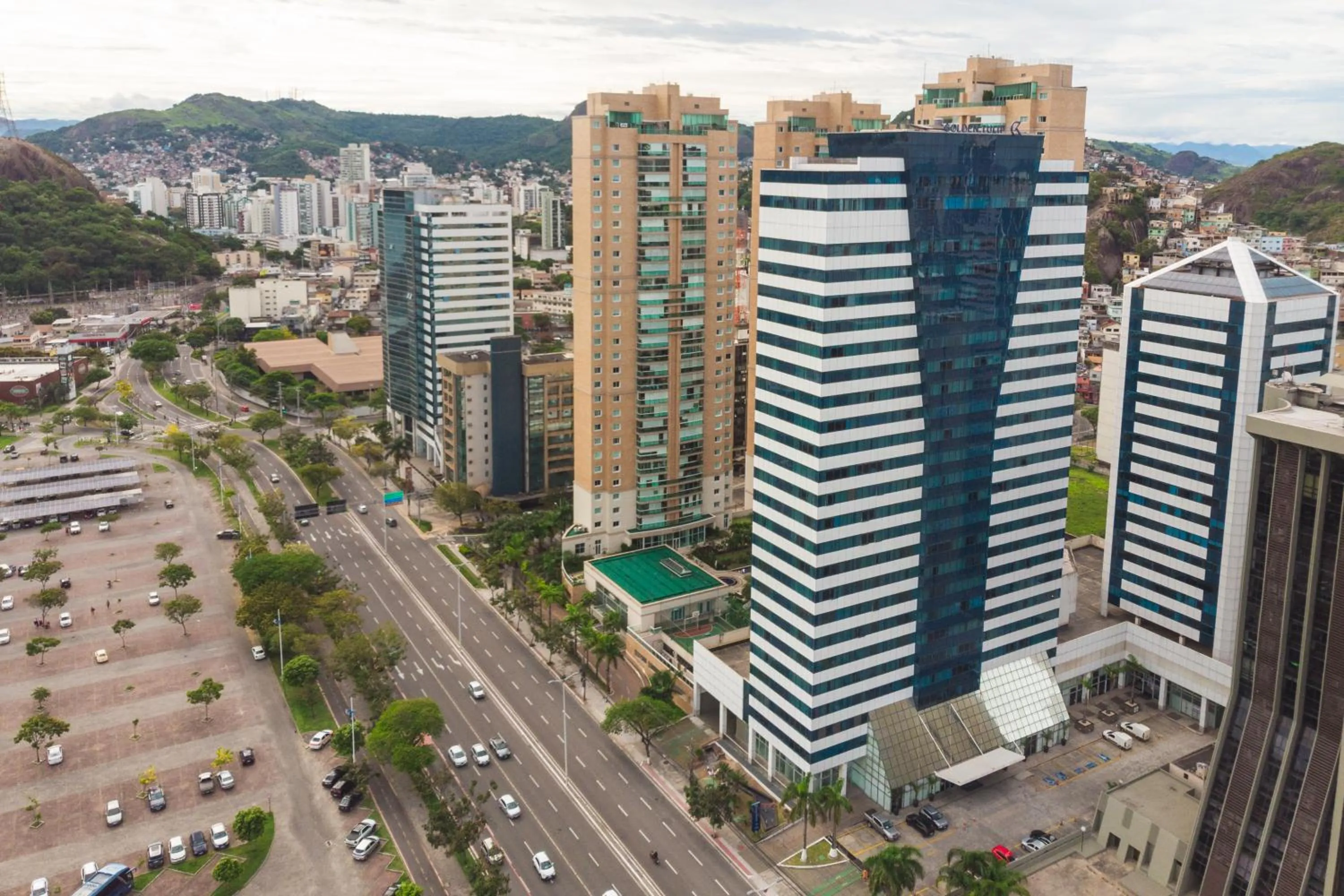 Property building in Golden Tulip Porto Vitória