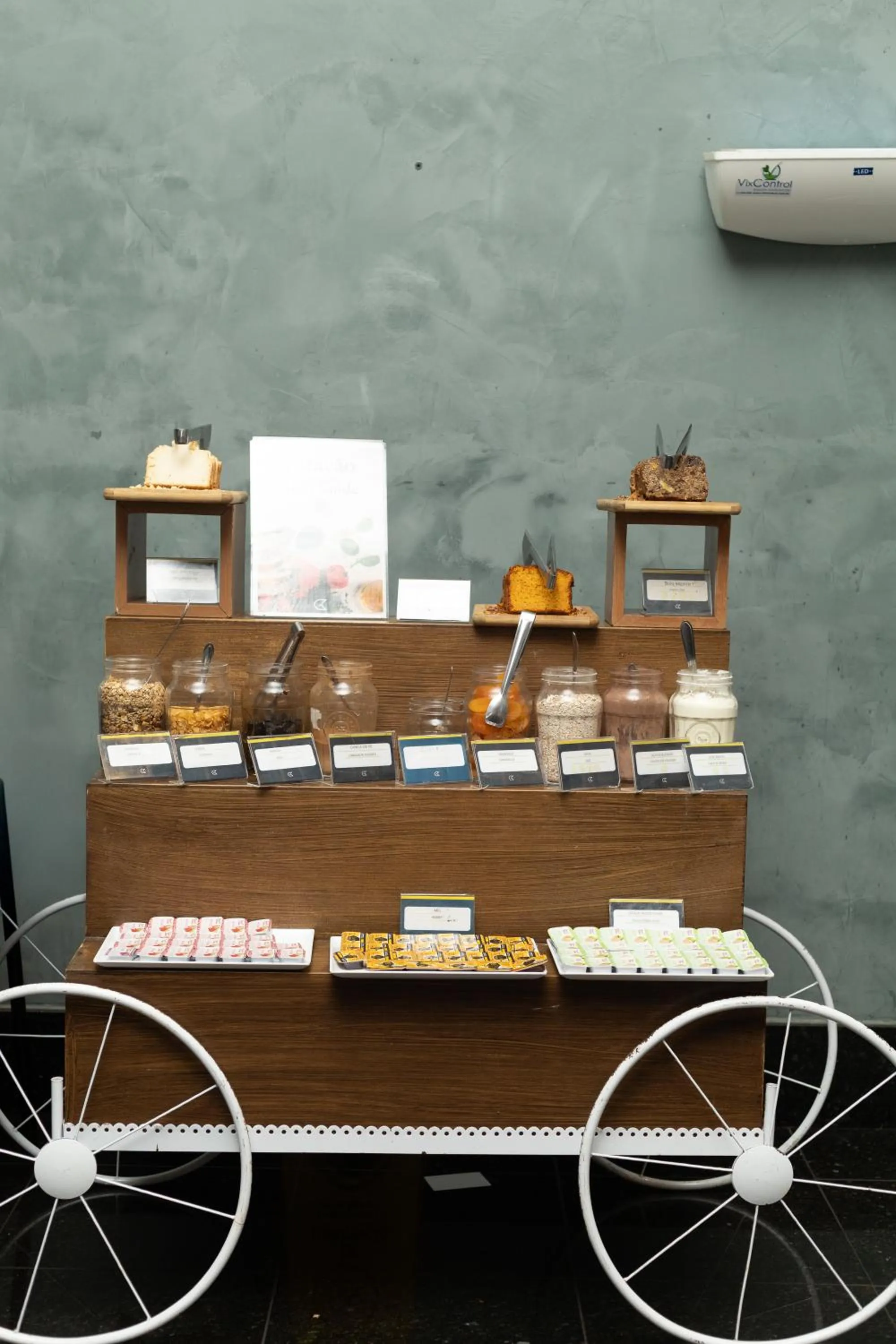 Breakfast in Golden Tulip Porto Vitória