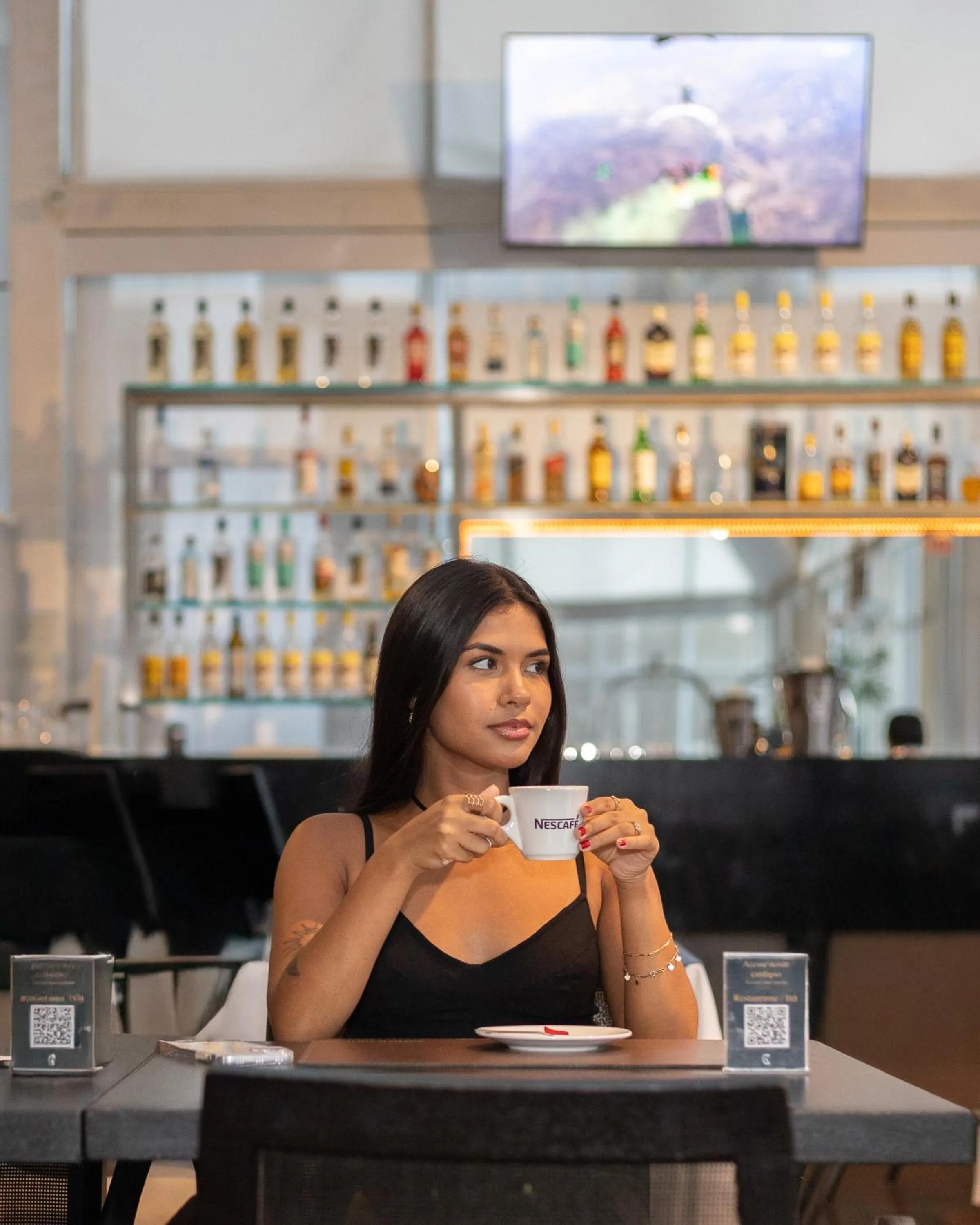 Lounge or bar in Golden Tulip Porto Vitória