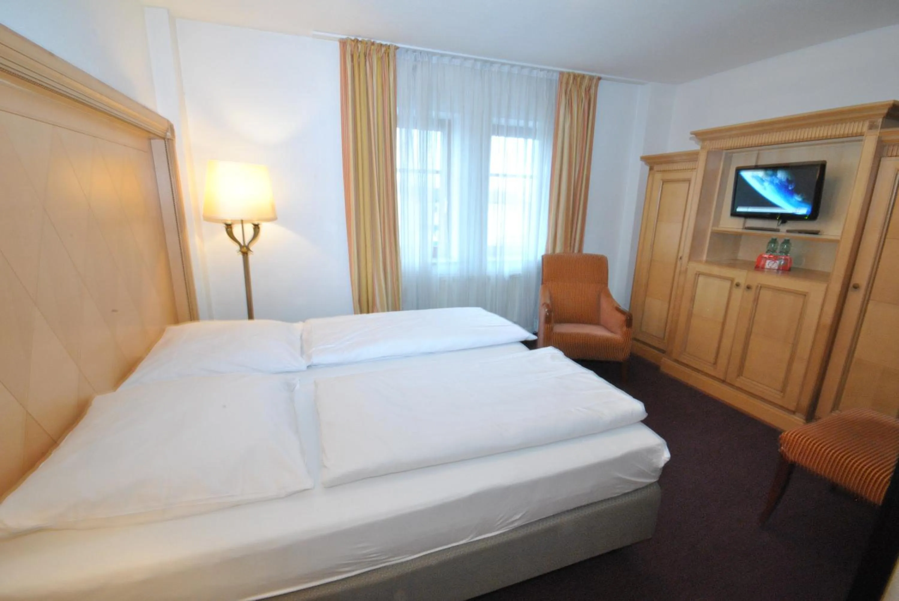 Photo of the whole room, Bed in Gästehaus Bavaria