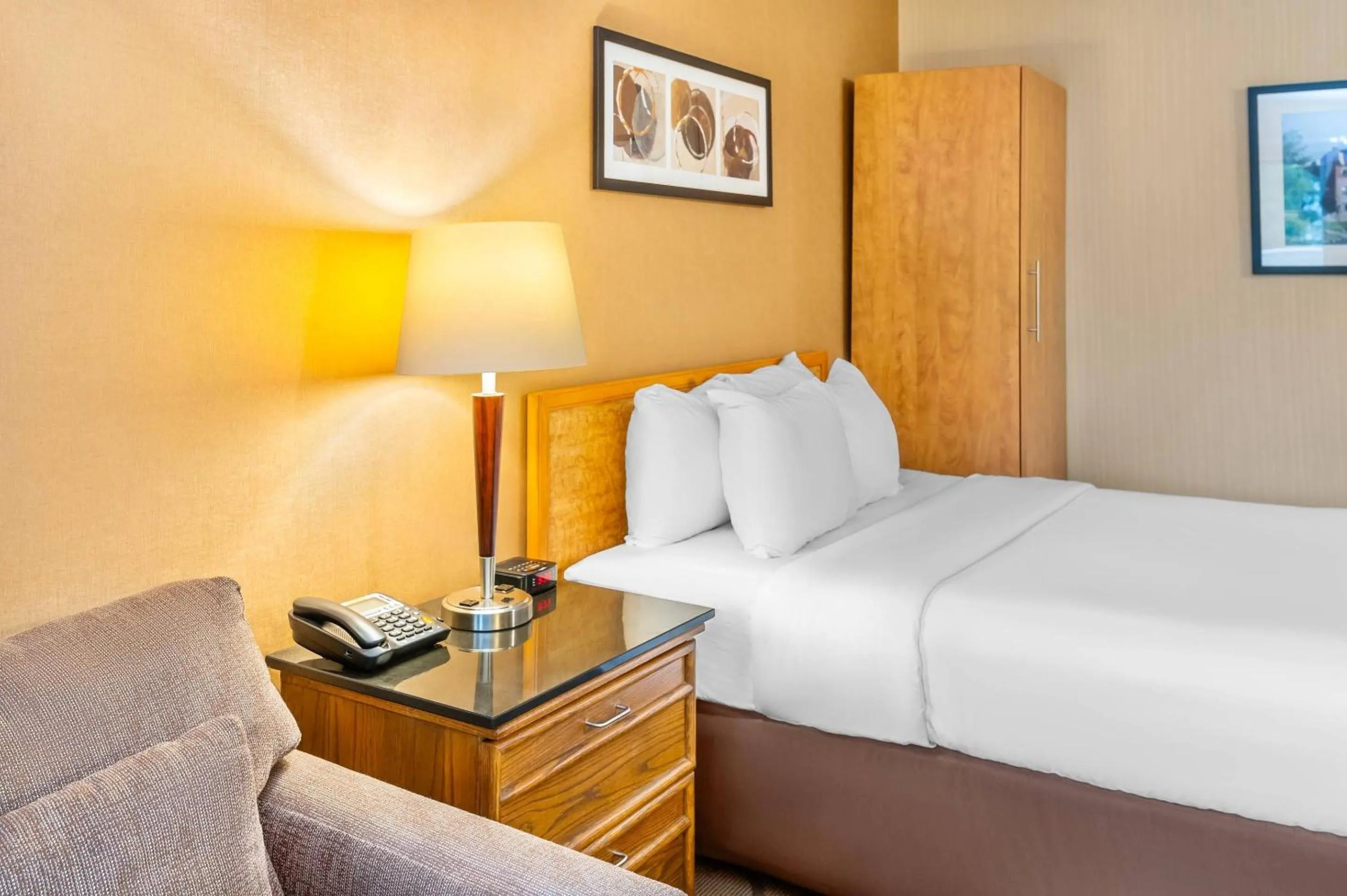 Bedroom in Comfort Inn