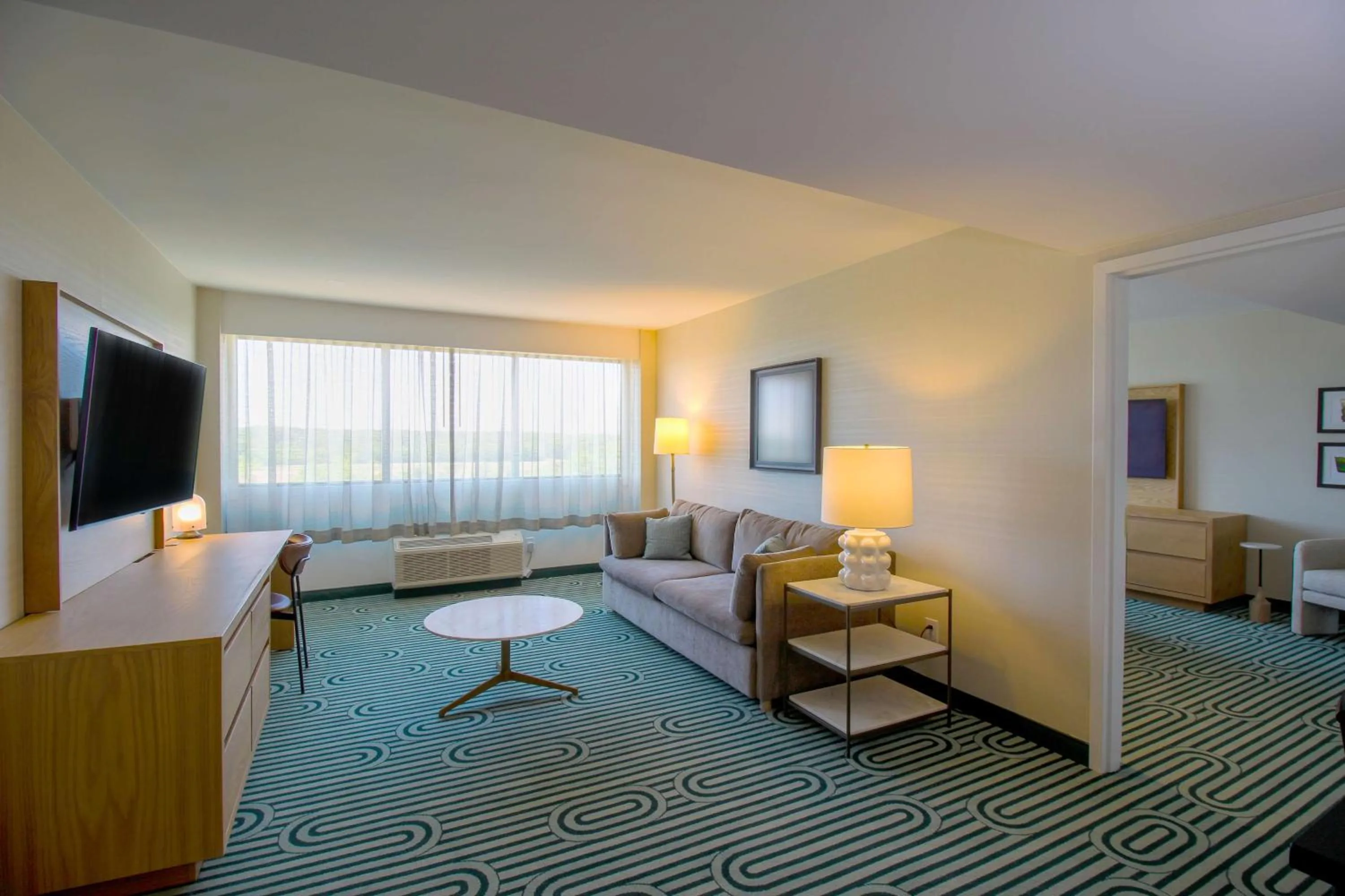 Living room in Doubletree By Hilton Clarksville Riverview