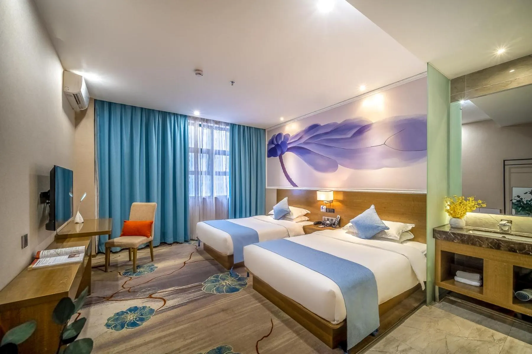 Bed in Zhongshan Bafei Hotel