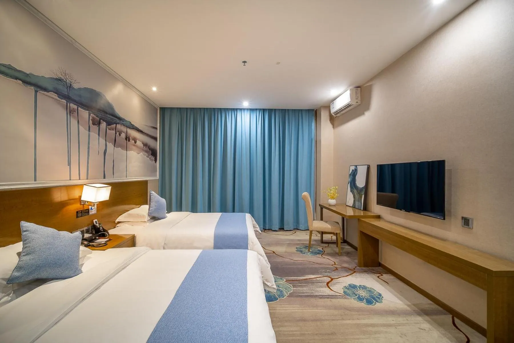 Bed in Zhongshan Bafei Hotel