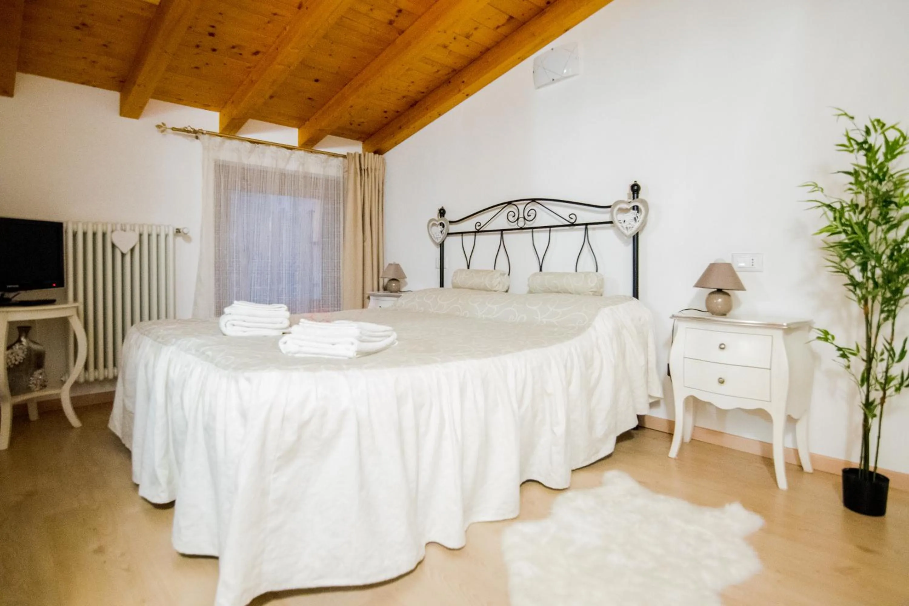 Bed in B&B AL VICOLO DI MEZZO