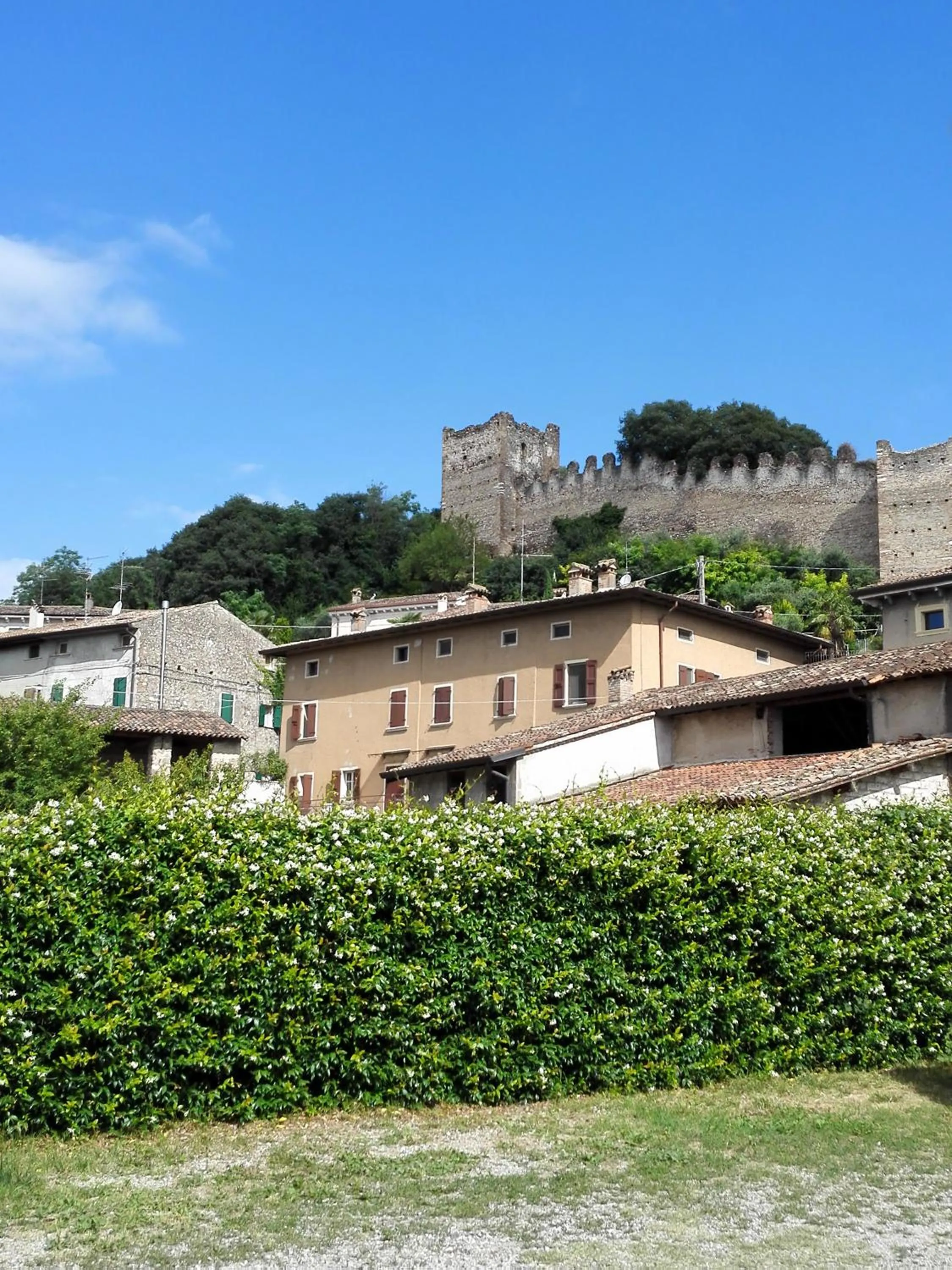 Street view in B&B AL VICOLO DI MEZZO