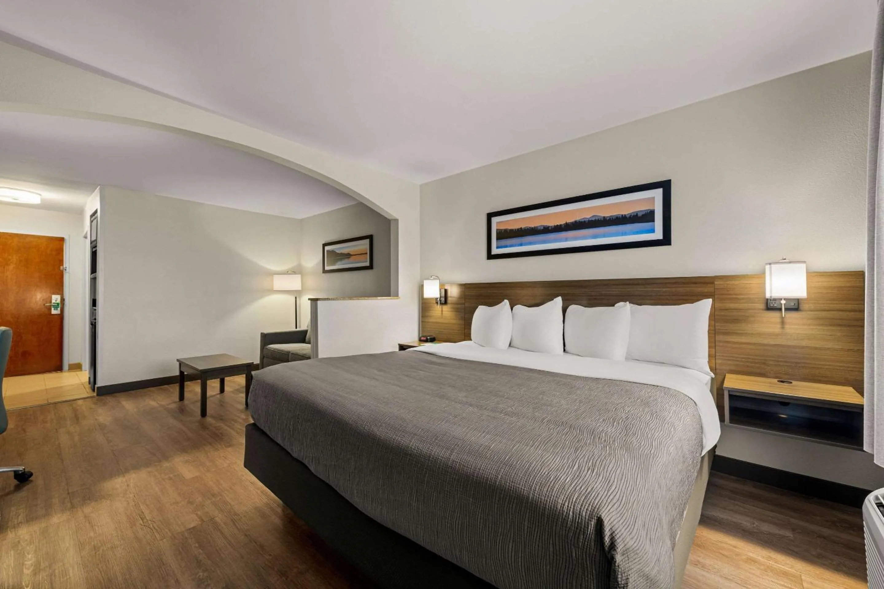 Bedroom, Bed in Quality Inn & Suites Matthews - Charlotte