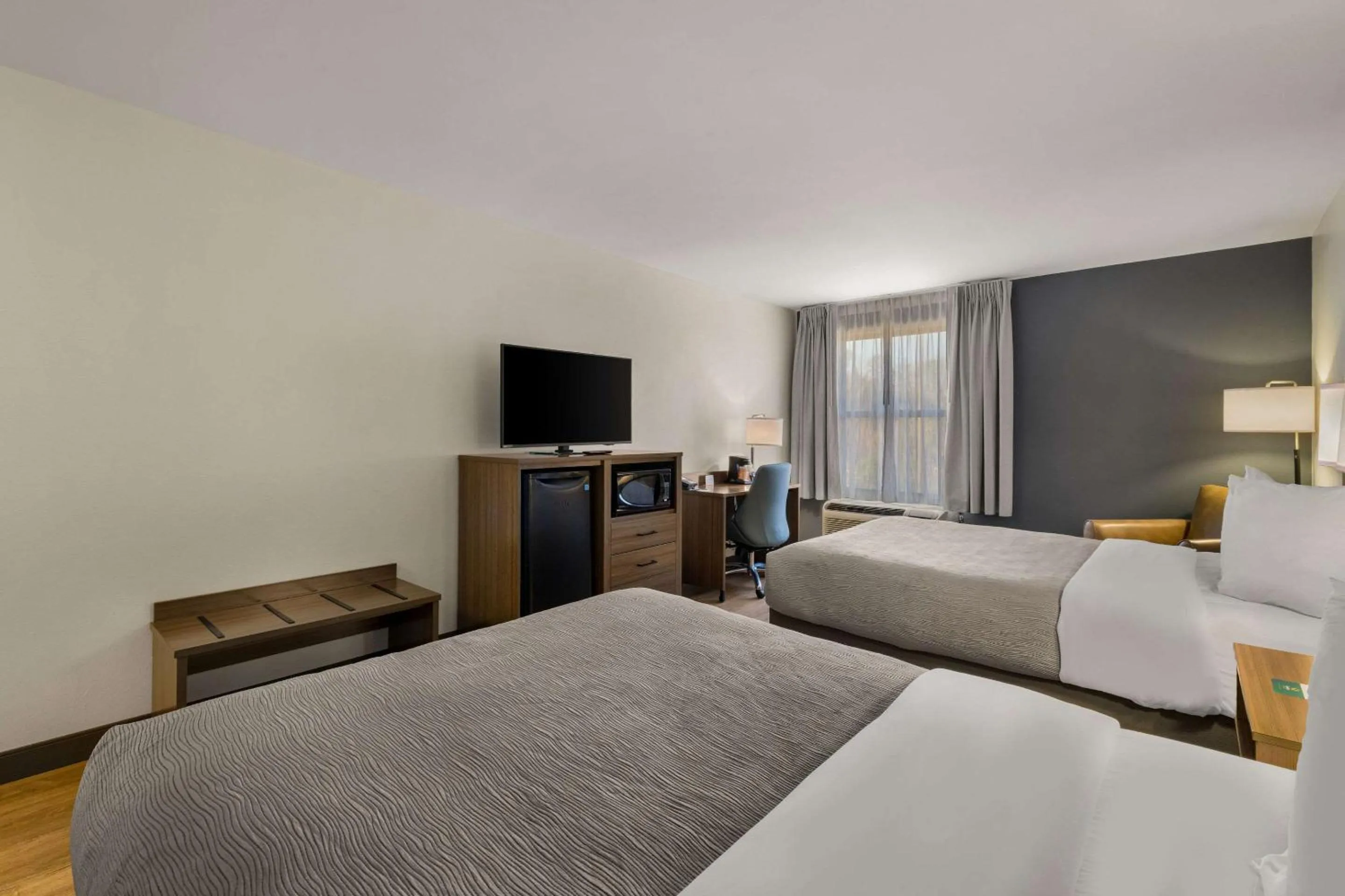 Bedroom, Bed in Quality Inn & Suites Matthews - Charlotte