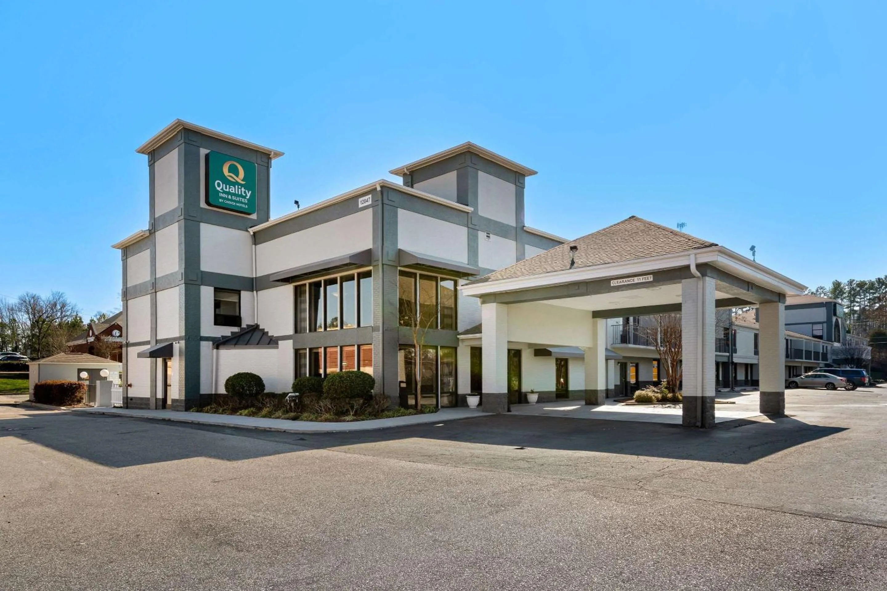 Property building in Quality Inn & Suites Matthews - Charlotte