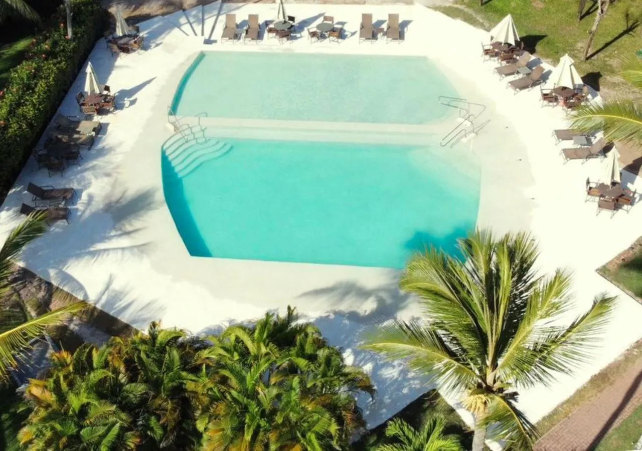 Swimming pool in Resort Costa Dos Coqueiros