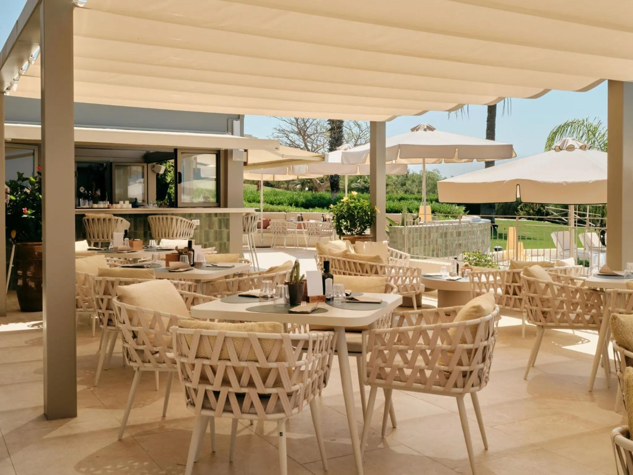 Lounge or bar in Mangia's Torre Del Barone Resort & SPA