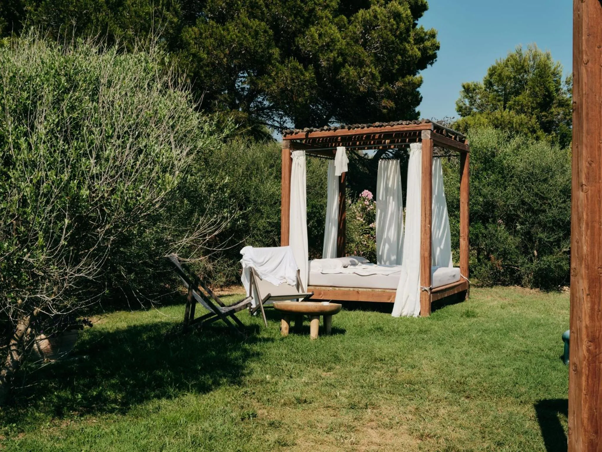 Garden in Mangia's Torre Del Barone Resort & SPA