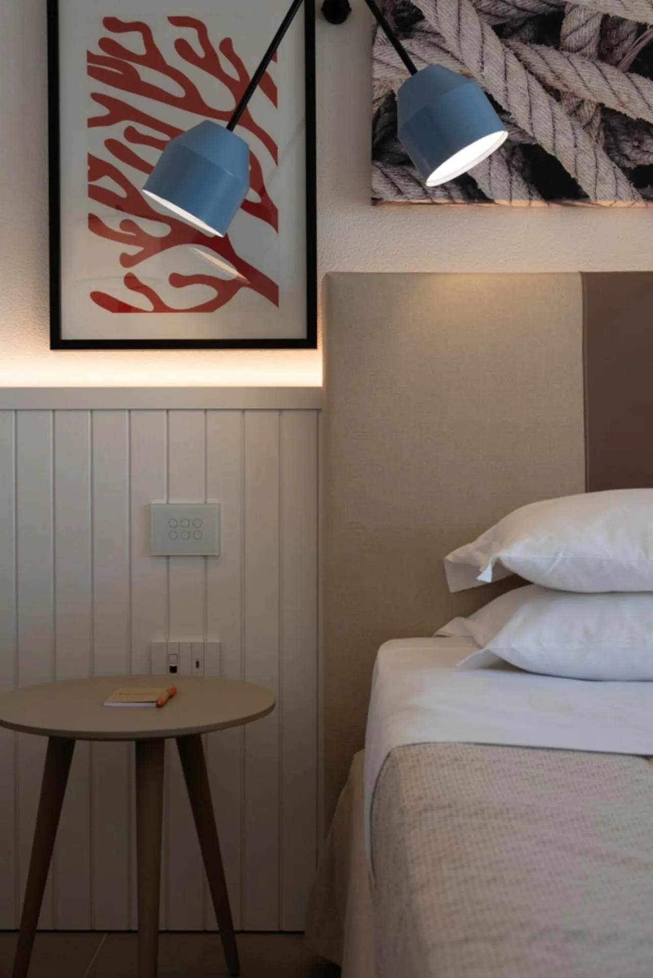 Decorative detail, Bed in Mangia's Torre Del Barone Resort & SPA