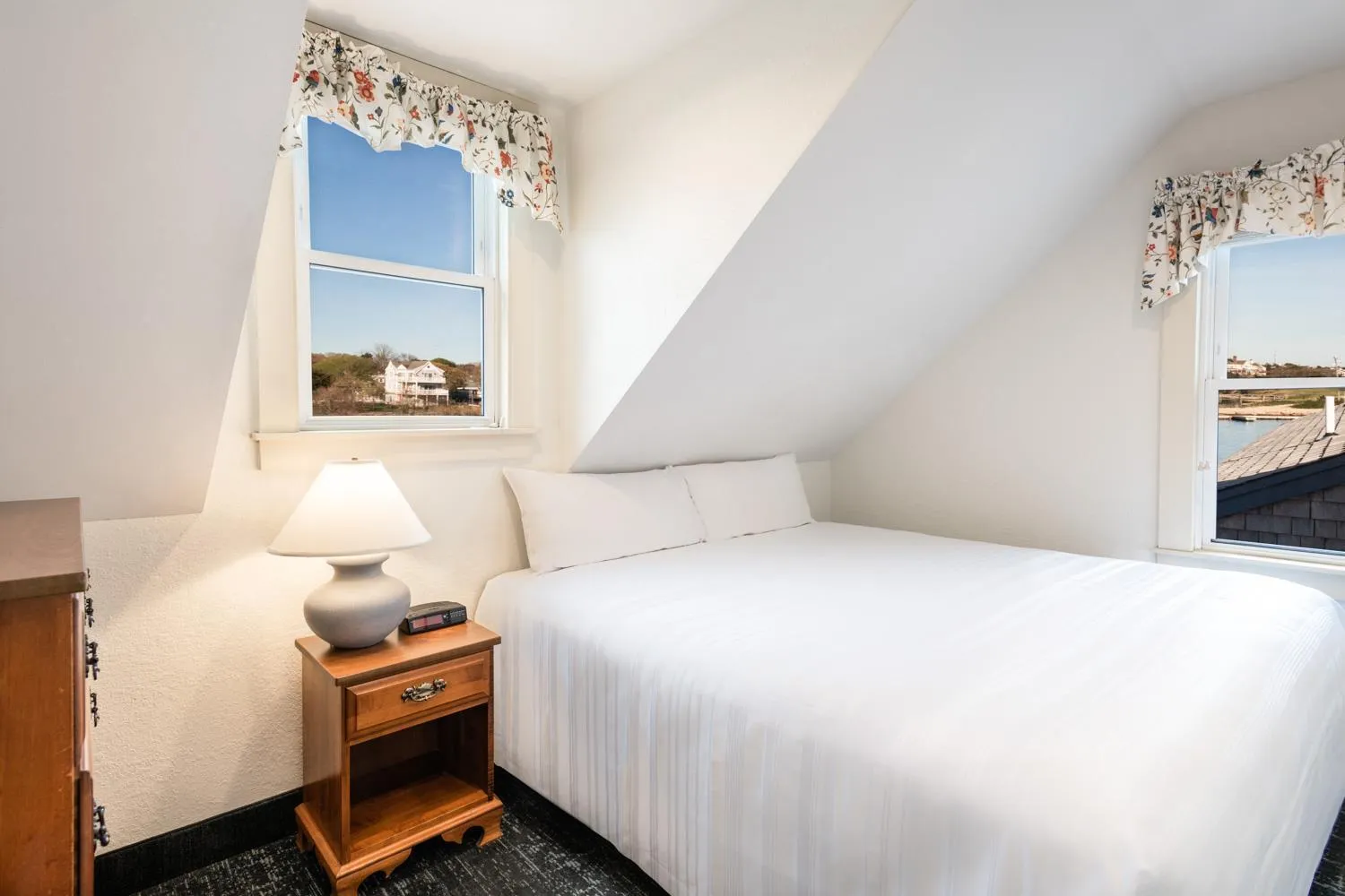 Bedroom, Bed in Green Harbor Resort