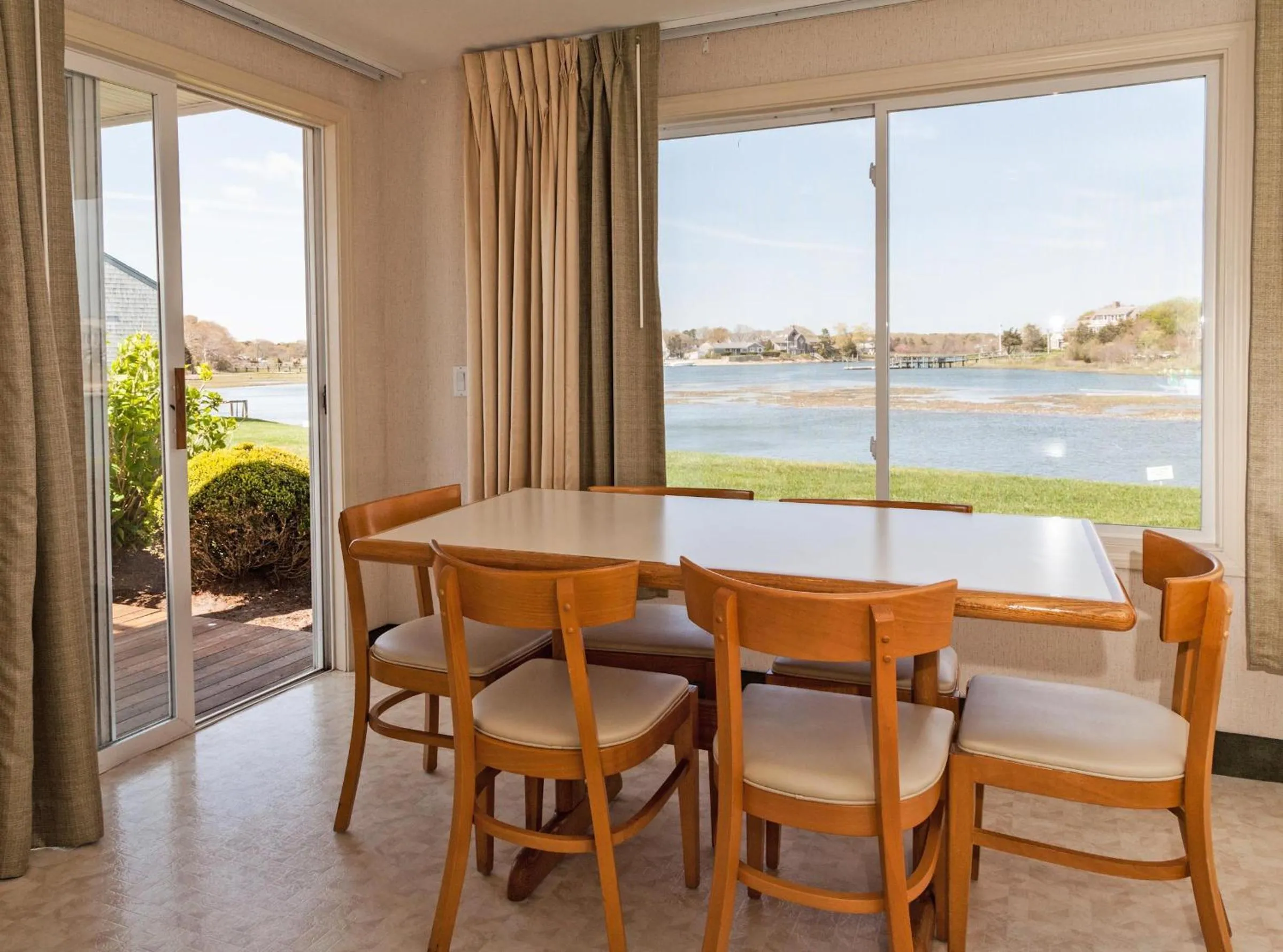 Kitchen or kitchenette in Green Harbor Resort