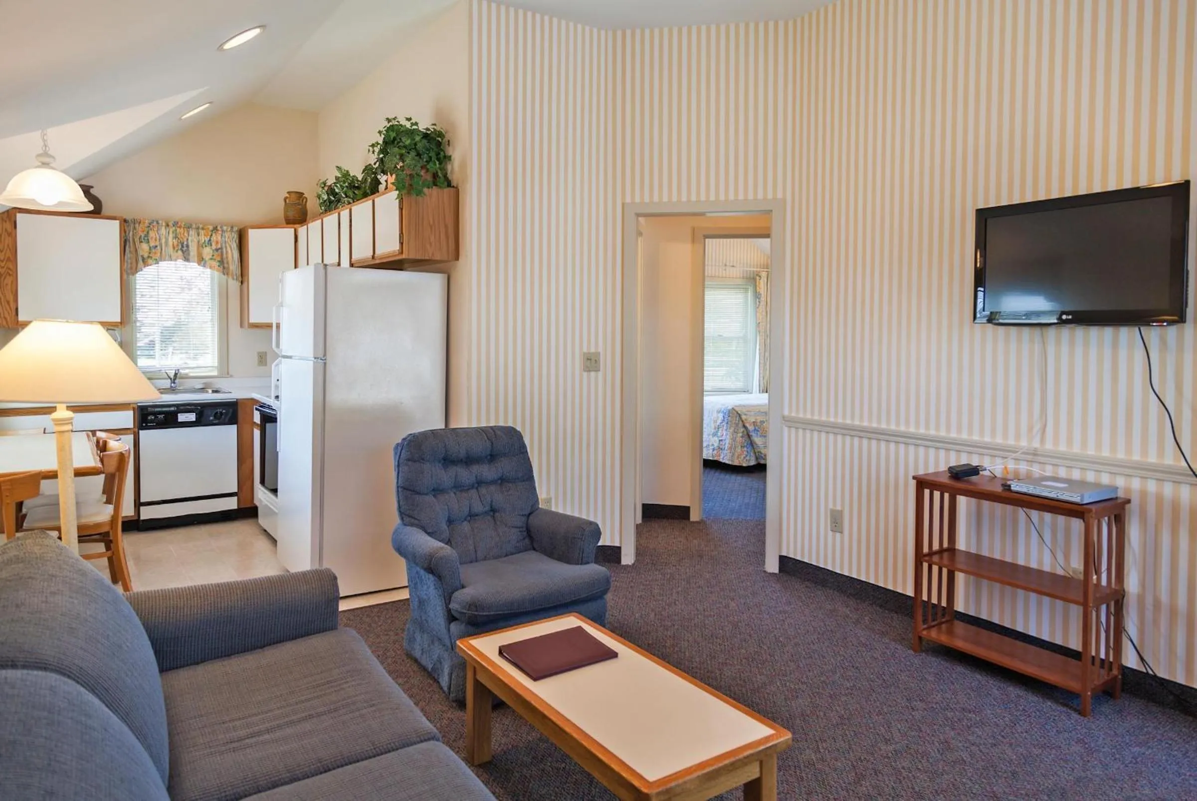 Bedroom in Green Harbor Resort