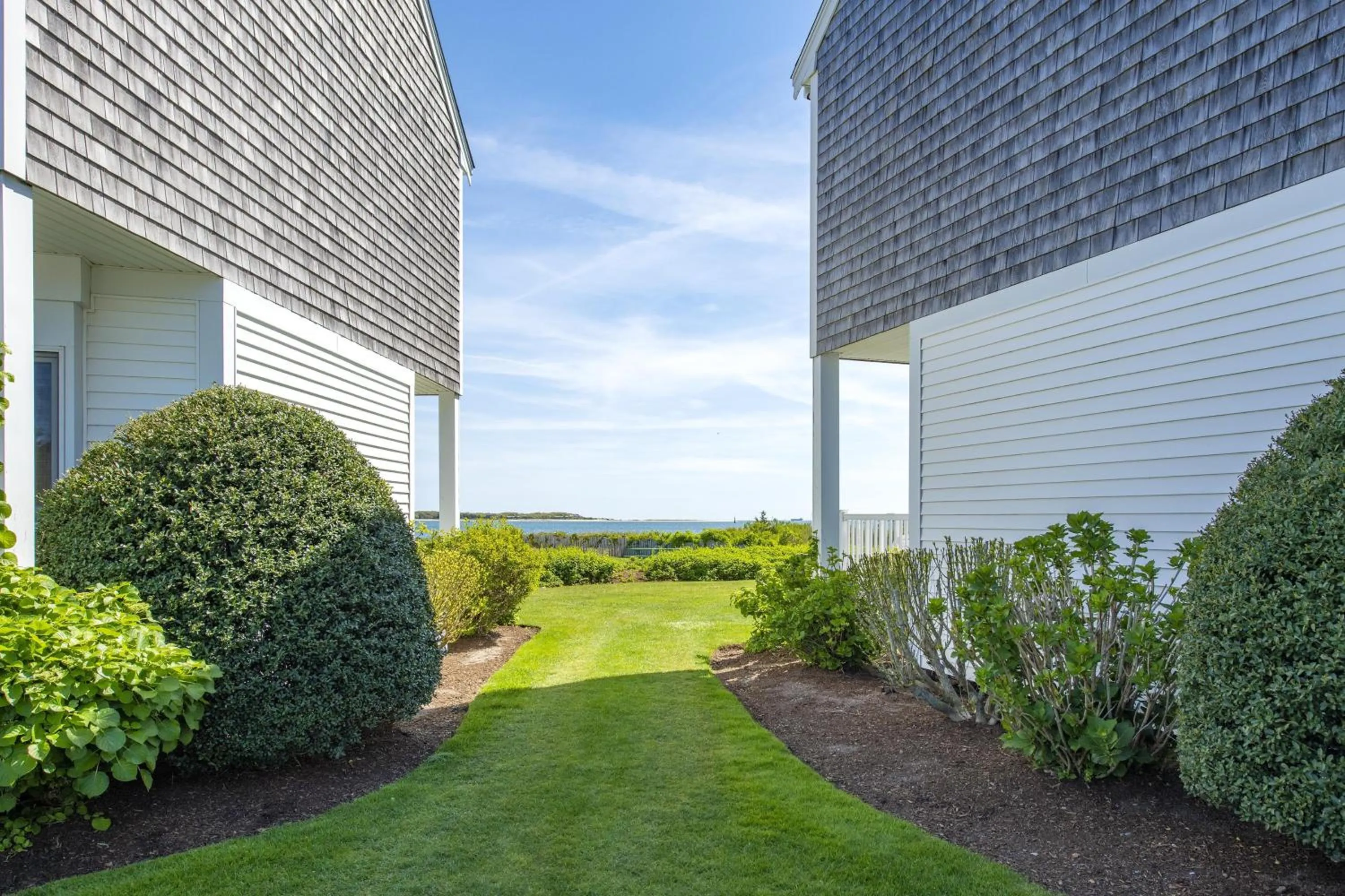 Property building in Green Harbor Resort