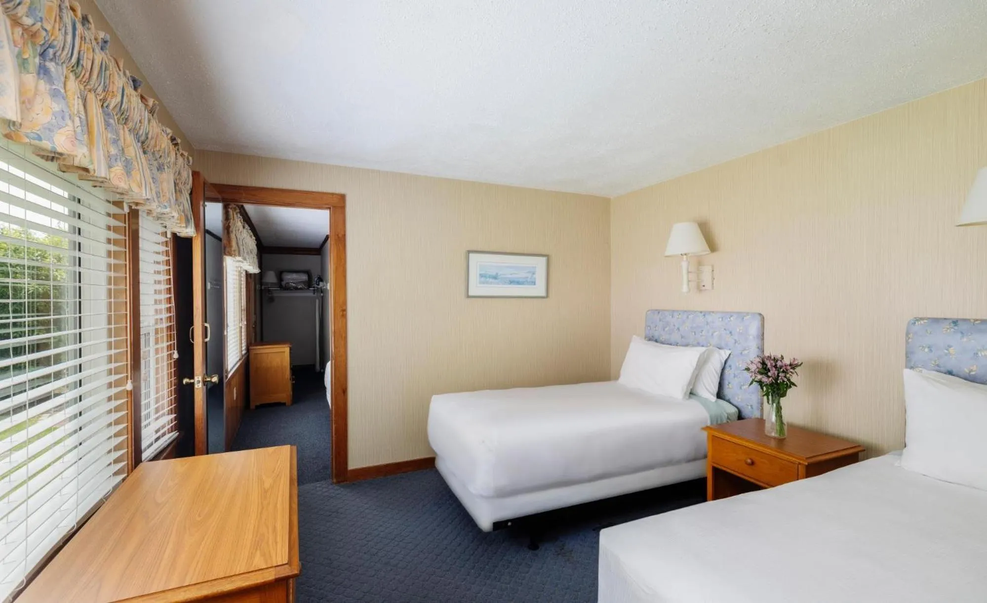 Bedroom, Bed in Green Harbor Resort